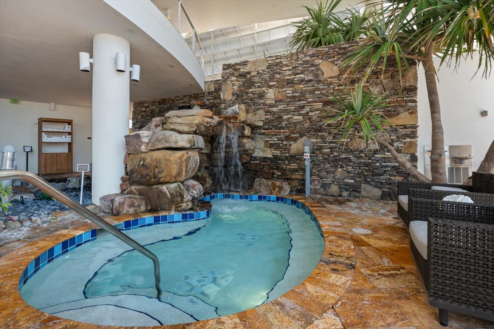 915 SEASIDE DR #405, WEEKS 22-23, SARASOTA, FL, 34242