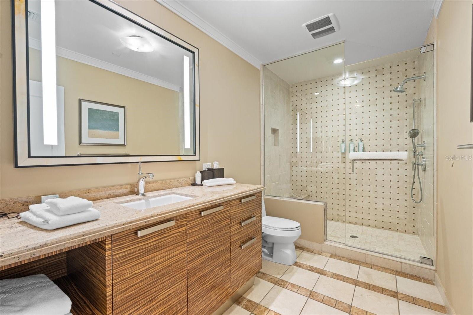 915 SEASIDE DR #405, WEEKS 22-23, SARASOTA, FL, 34242