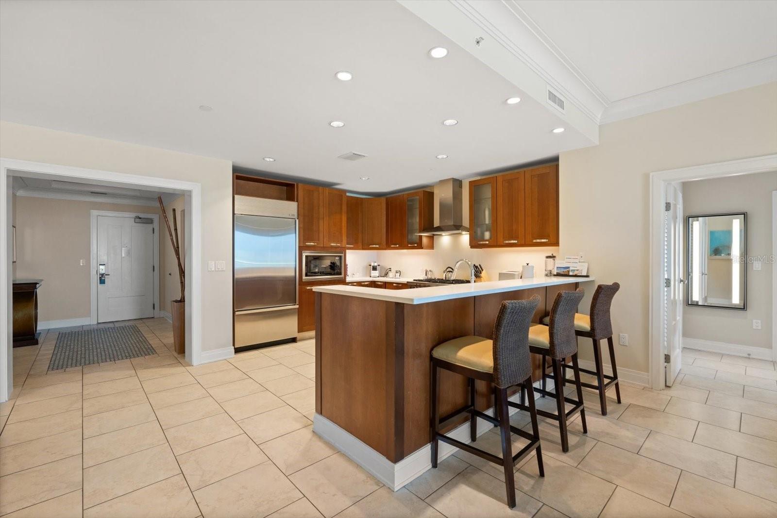 915 SEASIDE DR #405, WEEKS 22-23, SARASOTA, FL, 34242