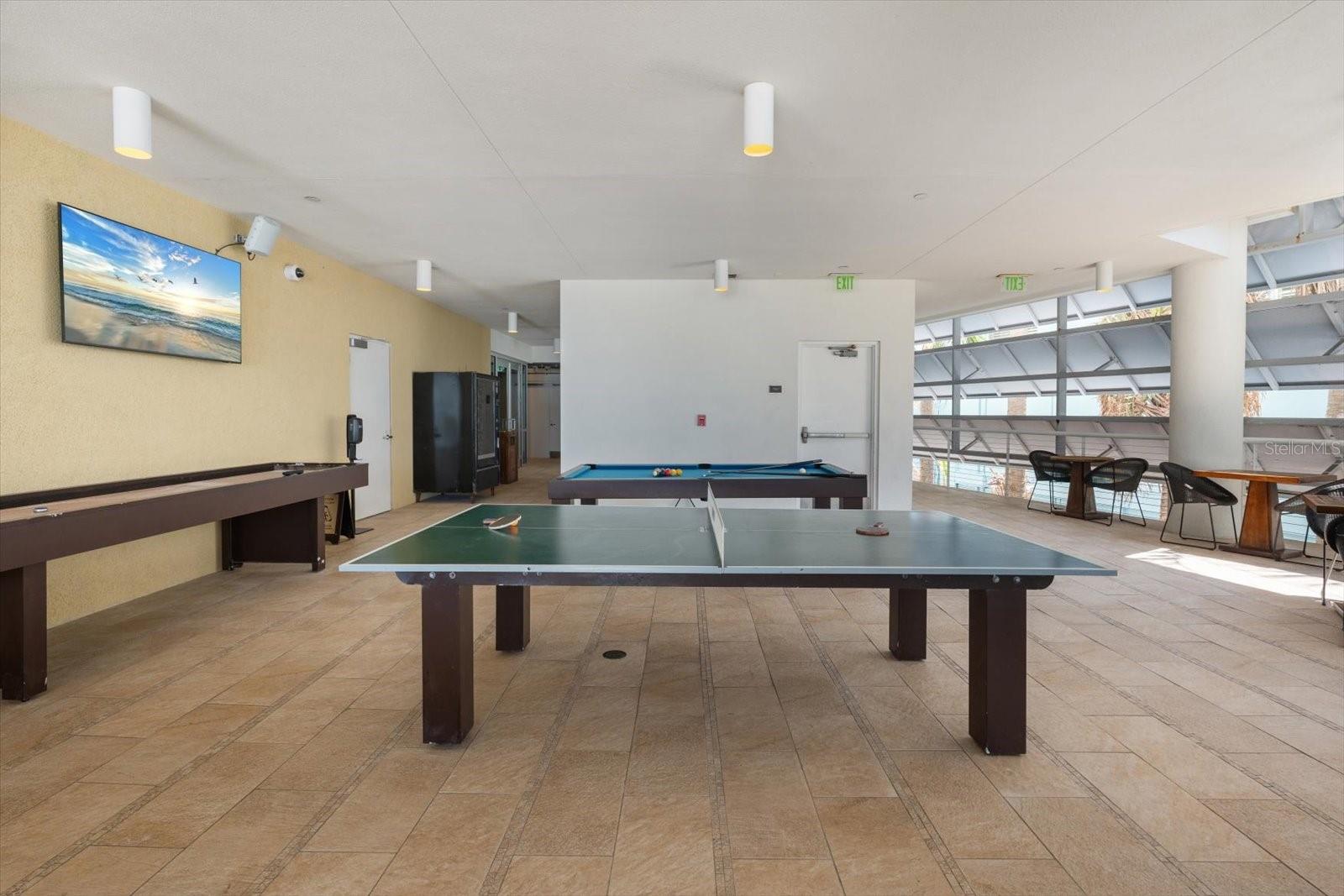 915 SEASIDE DR #405, WEEKS 22-23, SARASOTA, FL, 34242