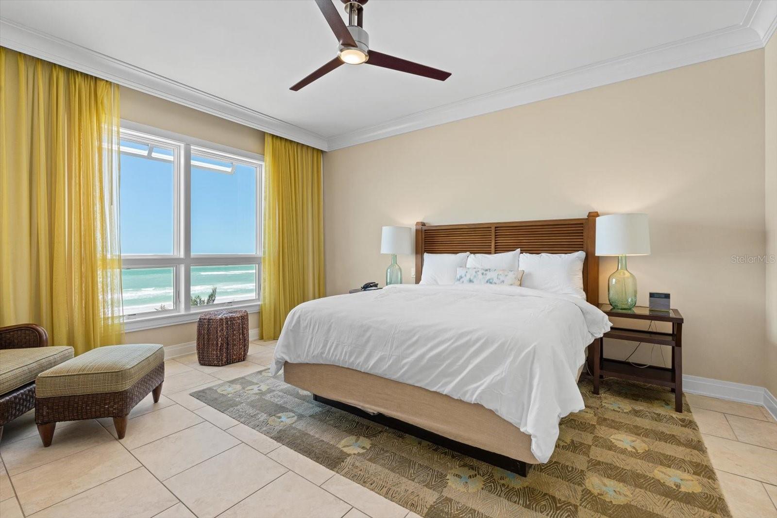 915 SEASIDE DR #405, WEEKS 22-23, SARASOTA, FL, 34242