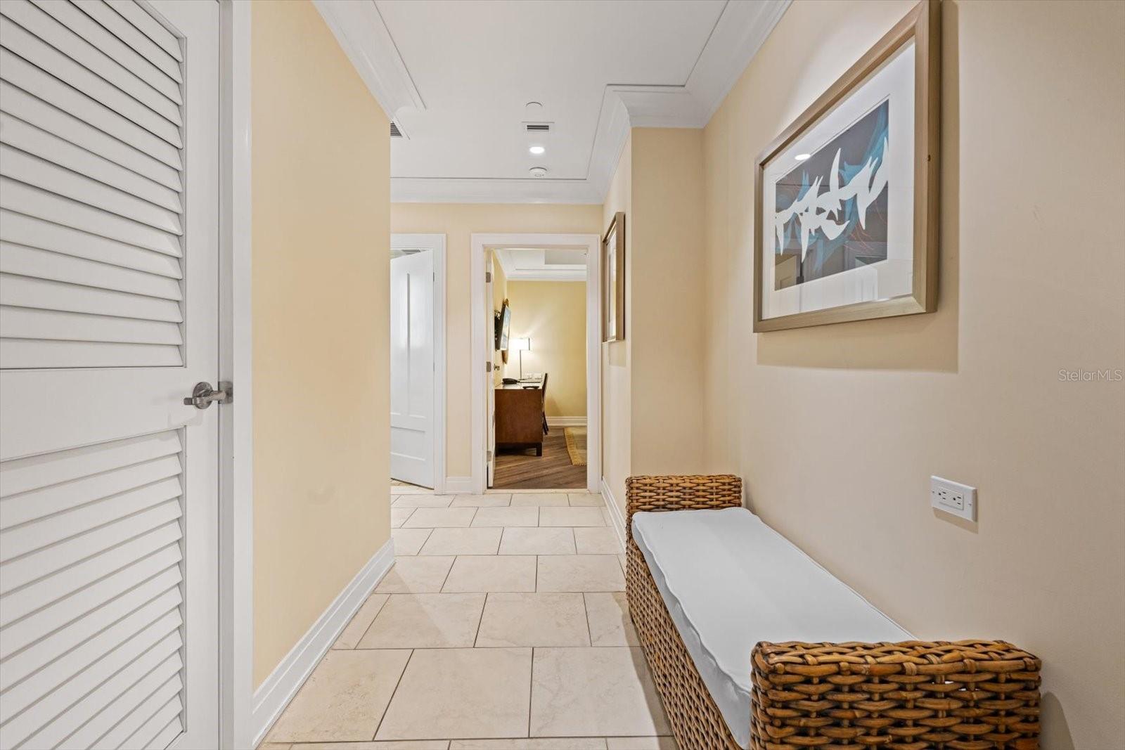 915 SEASIDE DR #405, WEEKS 22-23, SARASOTA, FL, 34242