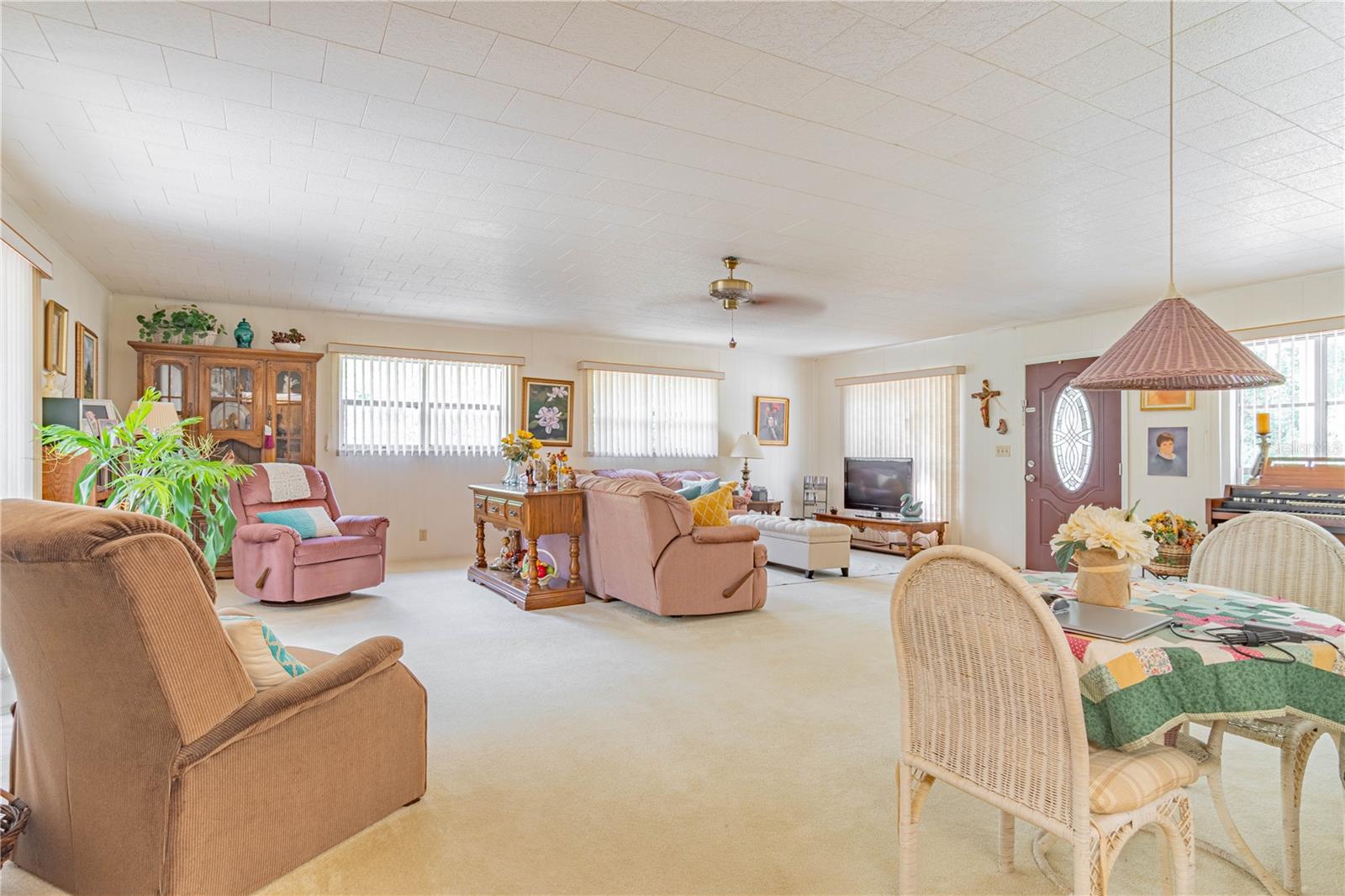 3075 CR 431N, LAKE PANASOFFKEE, FL, 33538