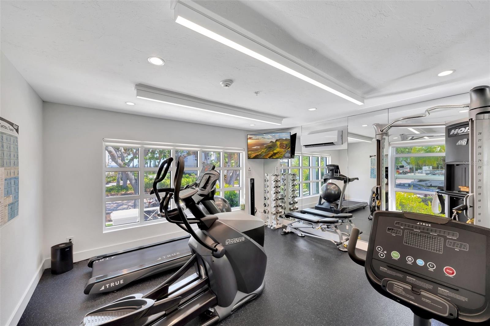 2450 HARBOURSIDE DR #233, LONGBOAT KEY, FL, 34228