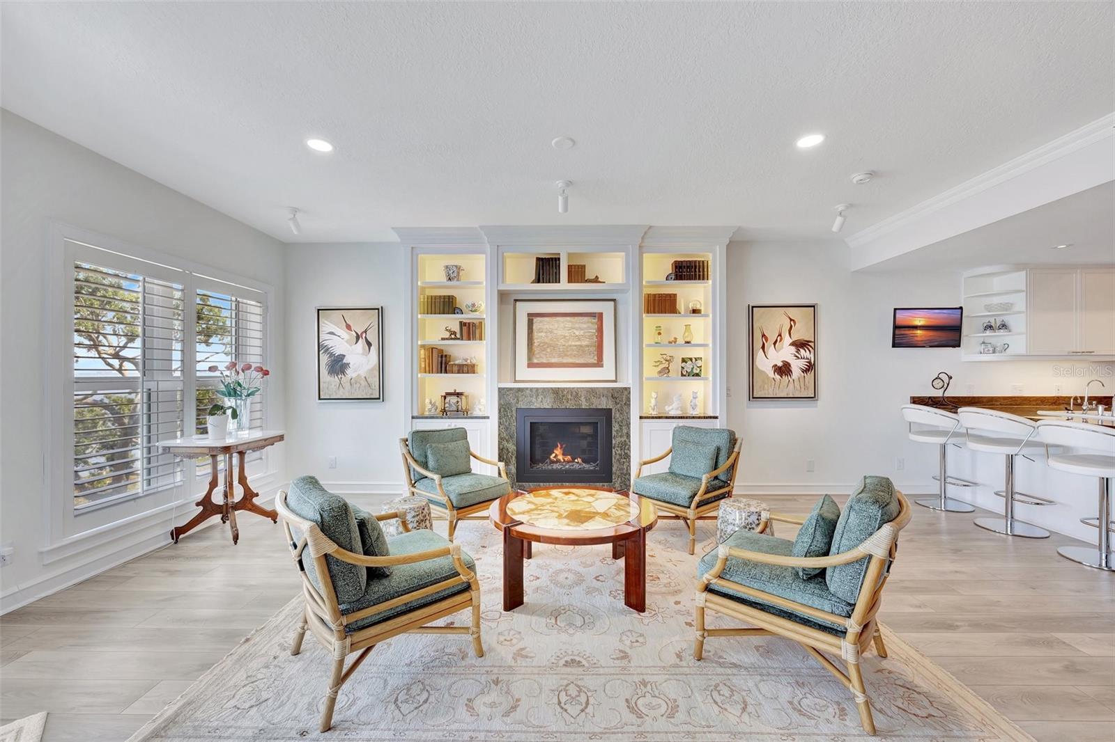 2450 HARBOURSIDE DR #233, LONGBOAT KEY, FL, 34228