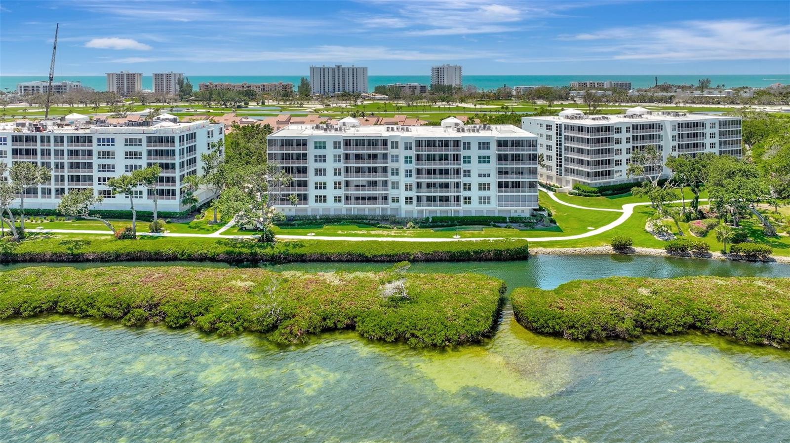 2450 HARBOURSIDE DR #233, LONGBOAT KEY, FL, 34228