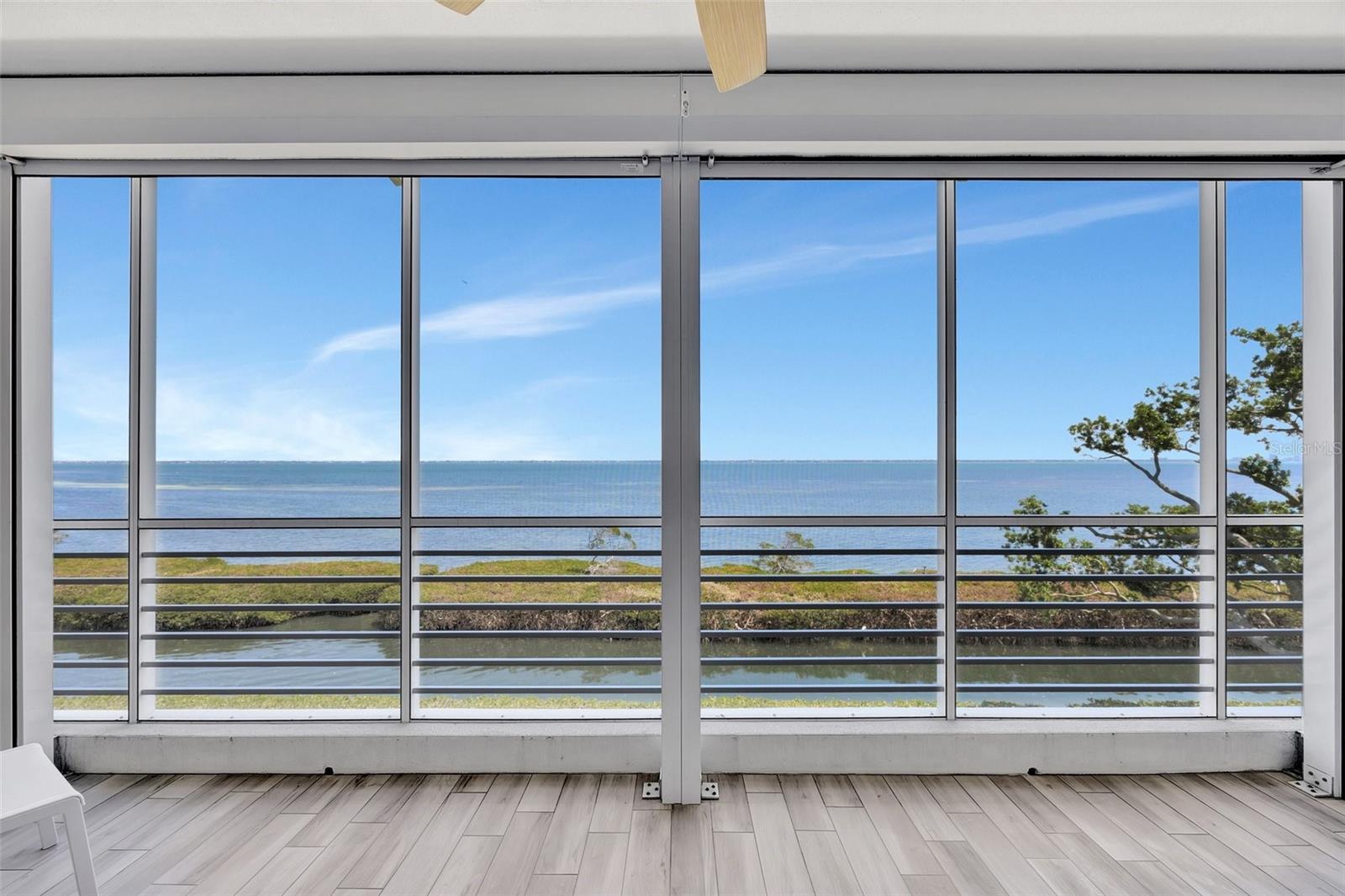 2450 HARBOURSIDE DR #233, LONGBOAT KEY, FL, 34228