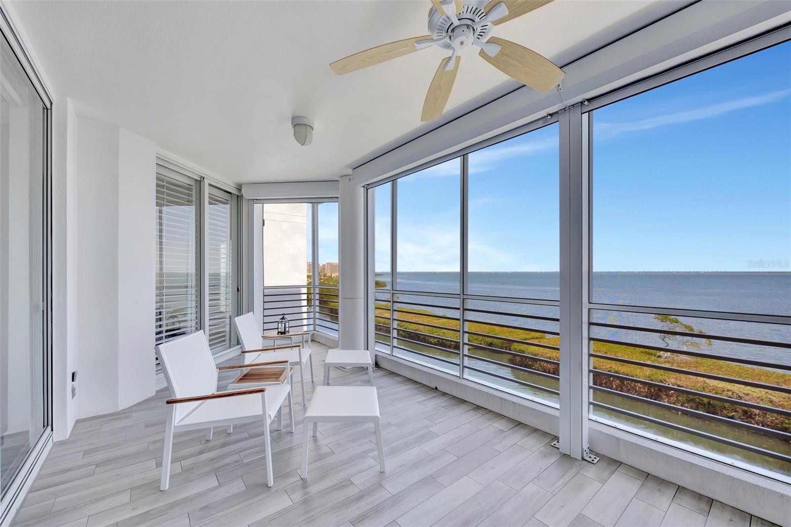 2450 HARBOURSIDE DR #233, LONGBOAT KEY, FL, 34228