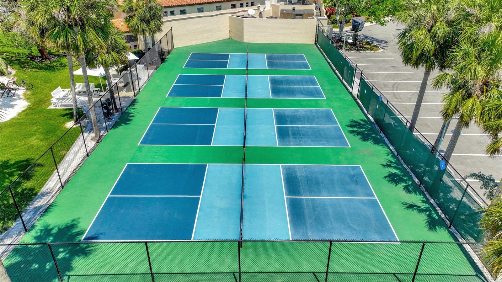 2450 HARBOURSIDE DR #233, LONGBOAT KEY, FL, 34228