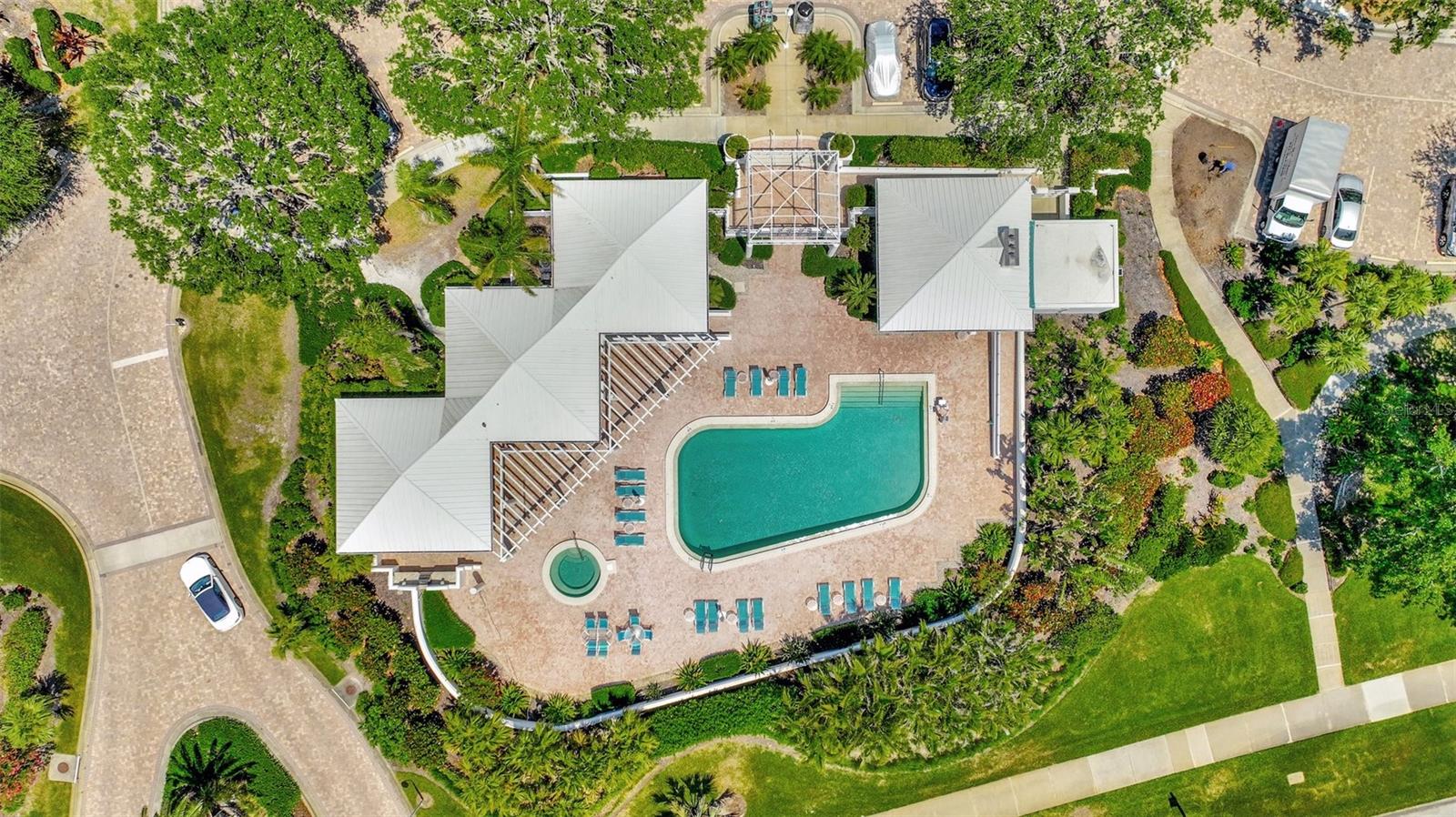 2450 HARBOURSIDE DR #233, LONGBOAT KEY, FL, 34228