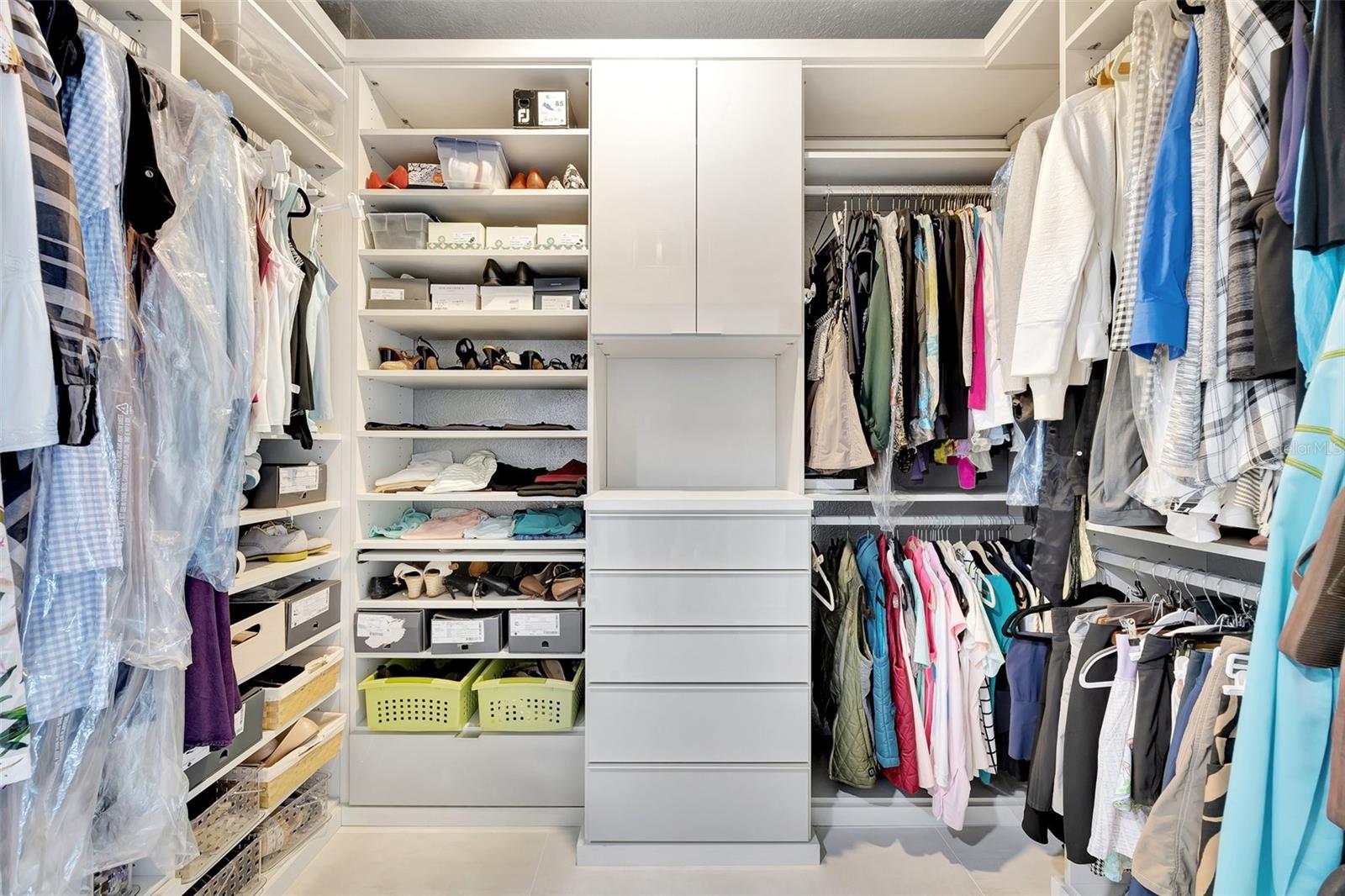 2450 HARBOURSIDE DR #233, LONGBOAT KEY, FL, 34228