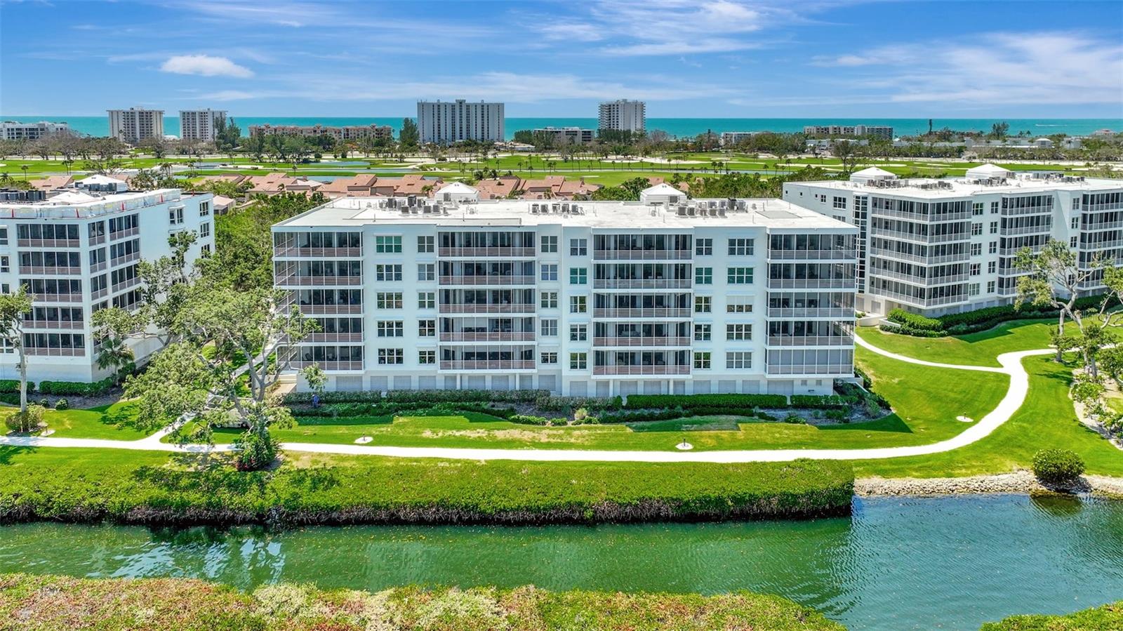 2450 HARBOURSIDE DR #233, LONGBOAT KEY, FL, 34228