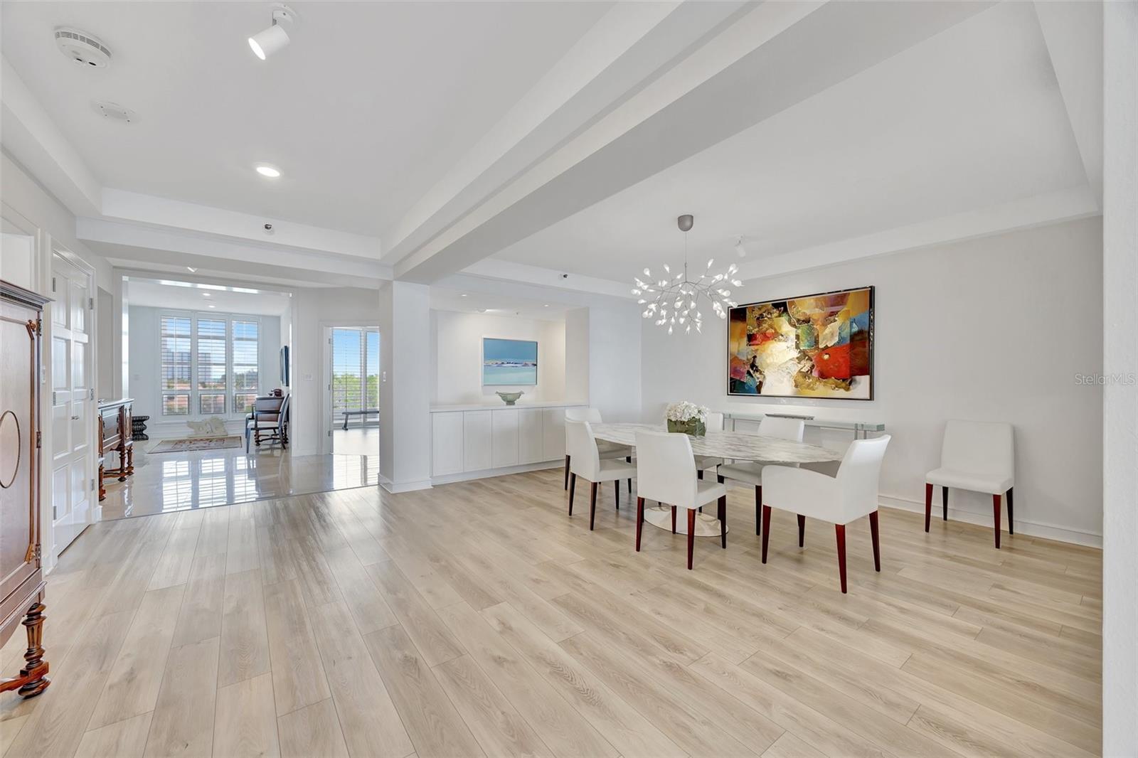 2450 HARBOURSIDE DR #233, LONGBOAT KEY, FL, 34228