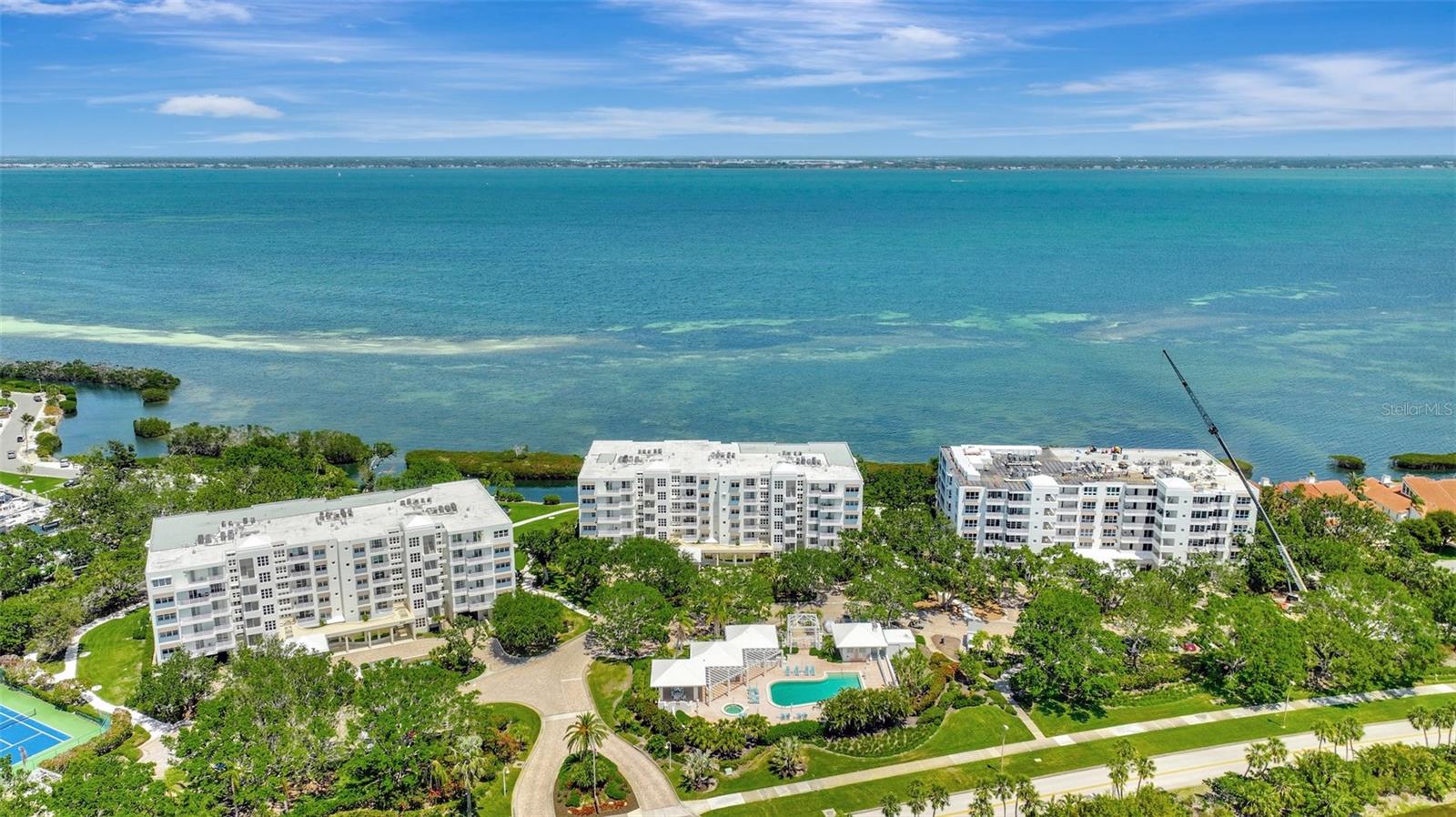 2450 HARBOURSIDE DR #233, LONGBOAT KEY, FL, 34228