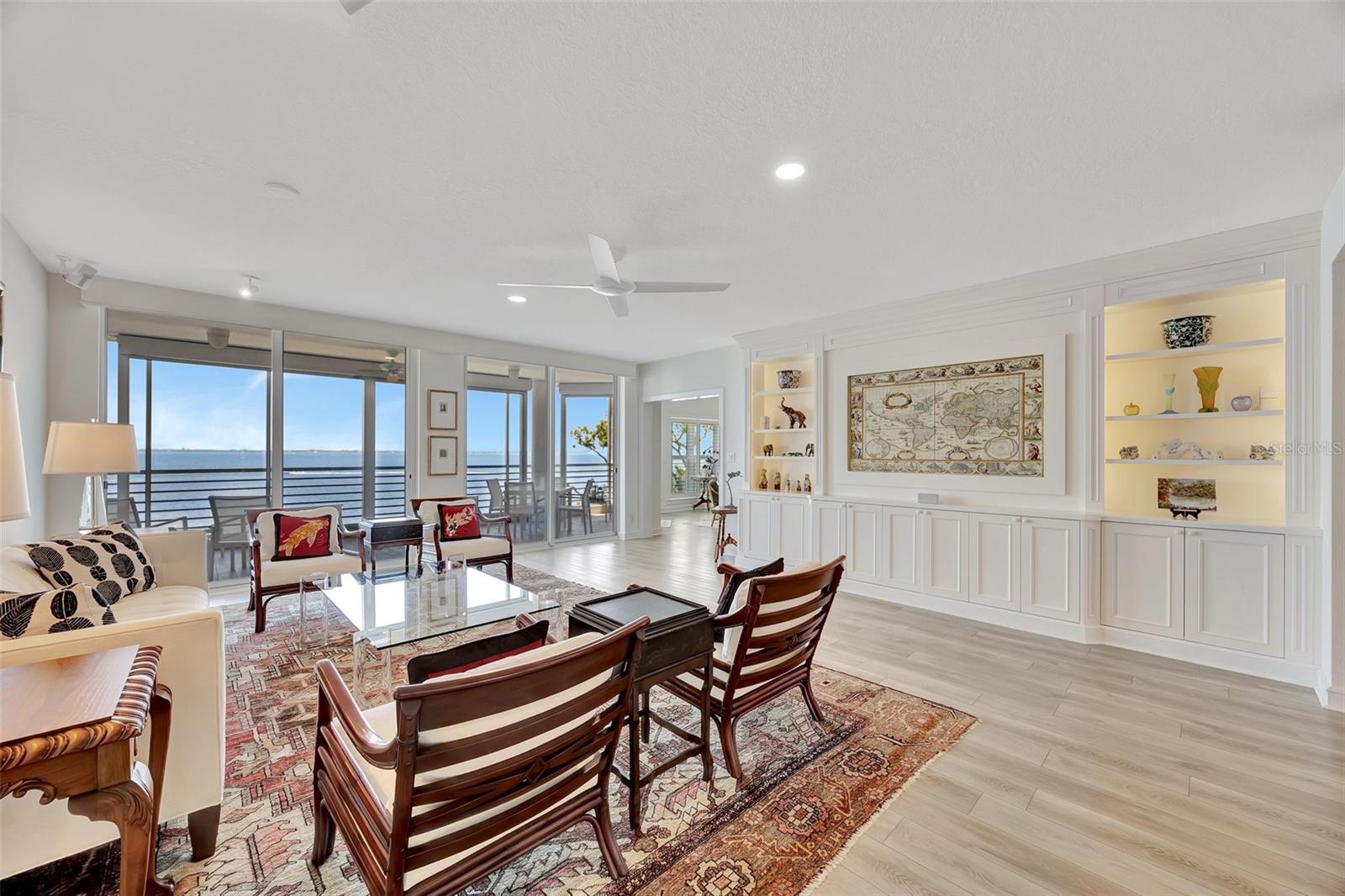 2450 HARBOURSIDE DR #233, LONGBOAT KEY, FL, 34228