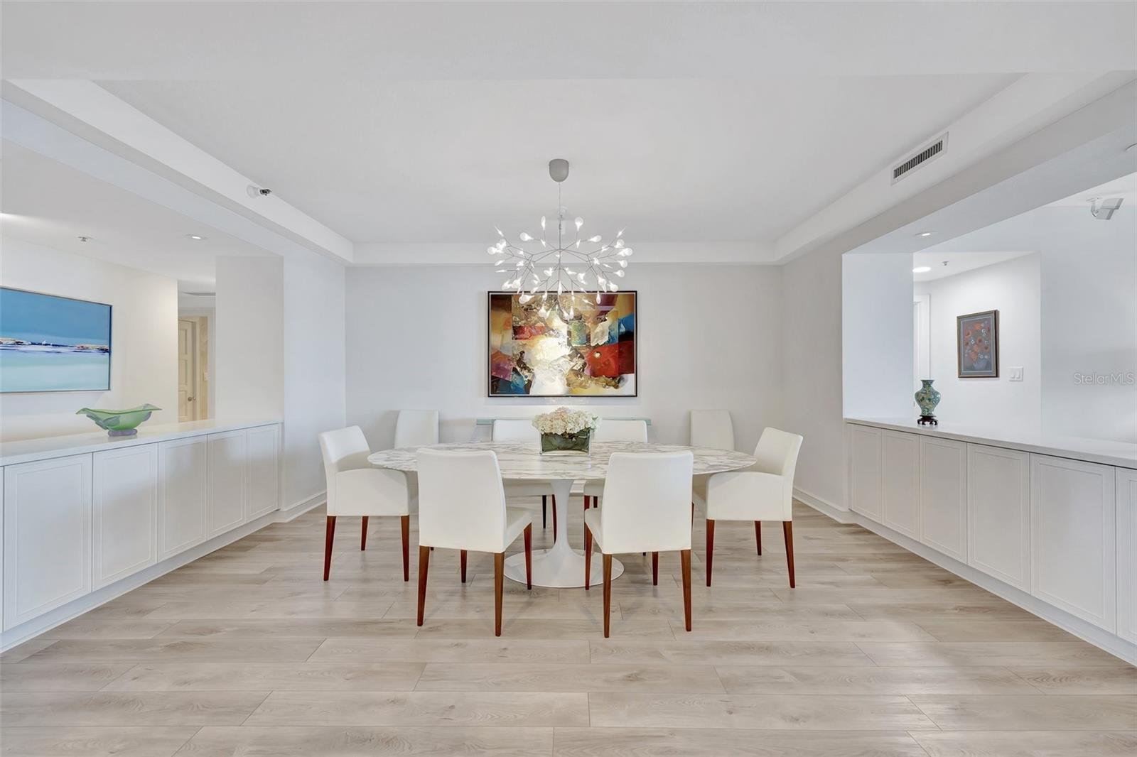 2450 HARBOURSIDE DR #233, LONGBOAT KEY, FL, 34228