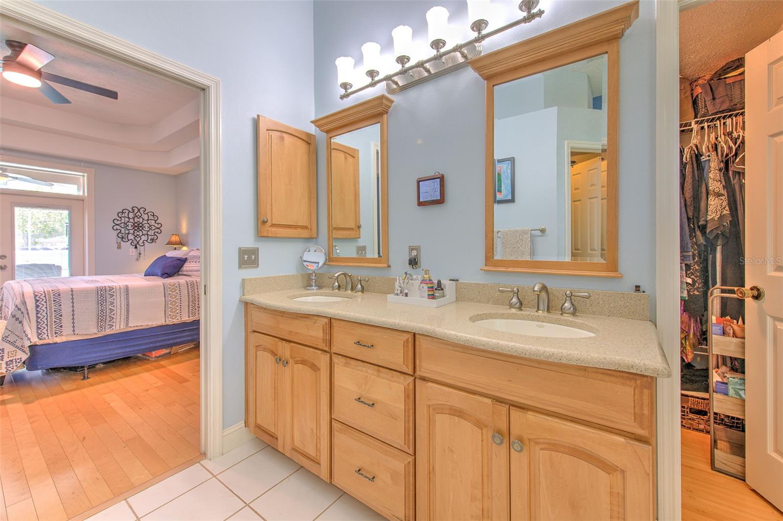 2113 GOLF MANOR BLVD, VALRICO, FL, 33596