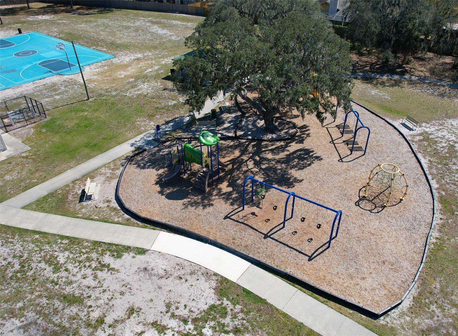 2113 GOLF MANOR BLVD, VALRICO, FL, 33596