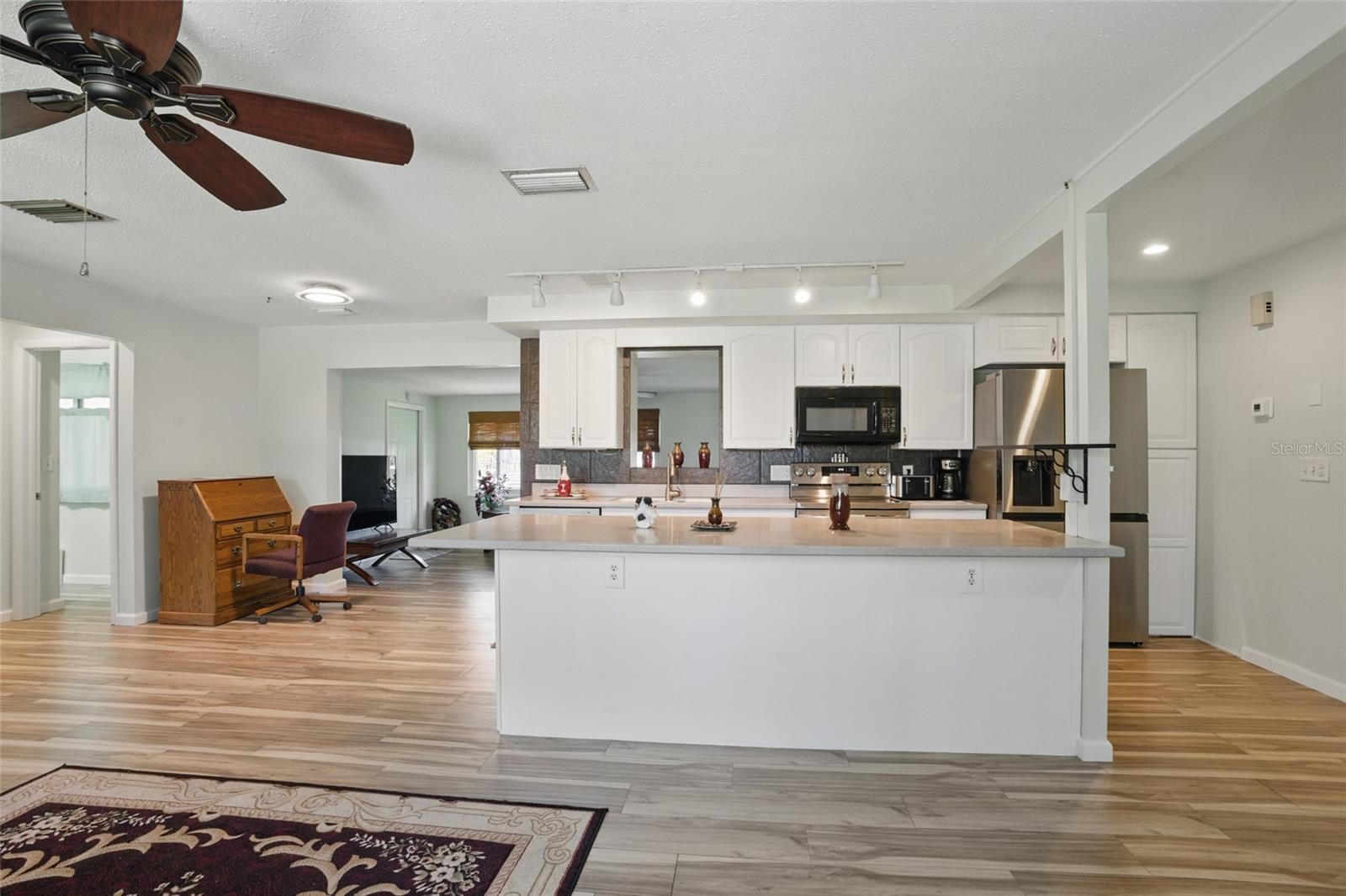 3260 PINETREE ST, PORT CHARLOTTE, FL, 33952