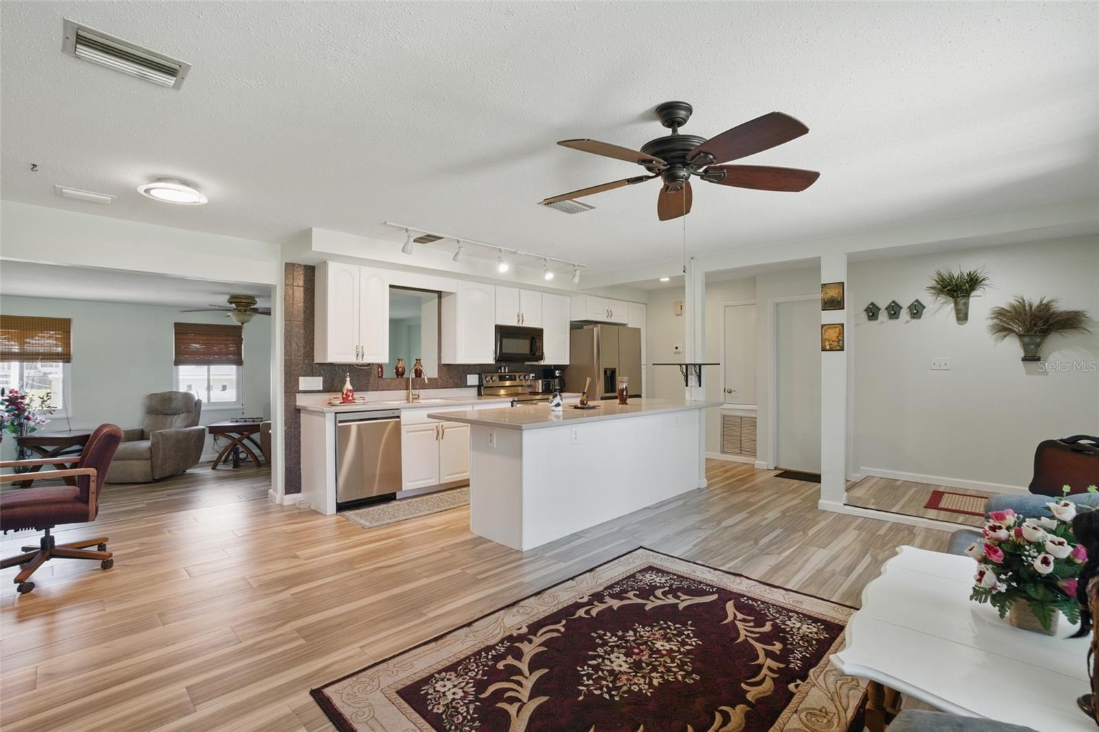 3260 PINETREE ST, PORT CHARLOTTE, FL, 33952