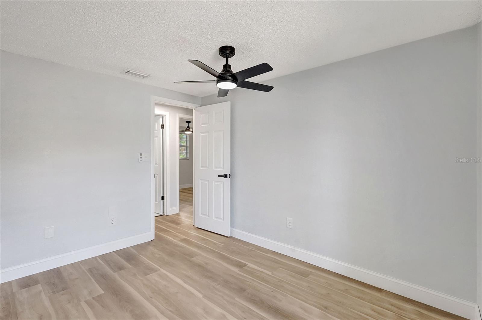 1024 APPLEWOOD DR, CLEARWATER, FL, 33759