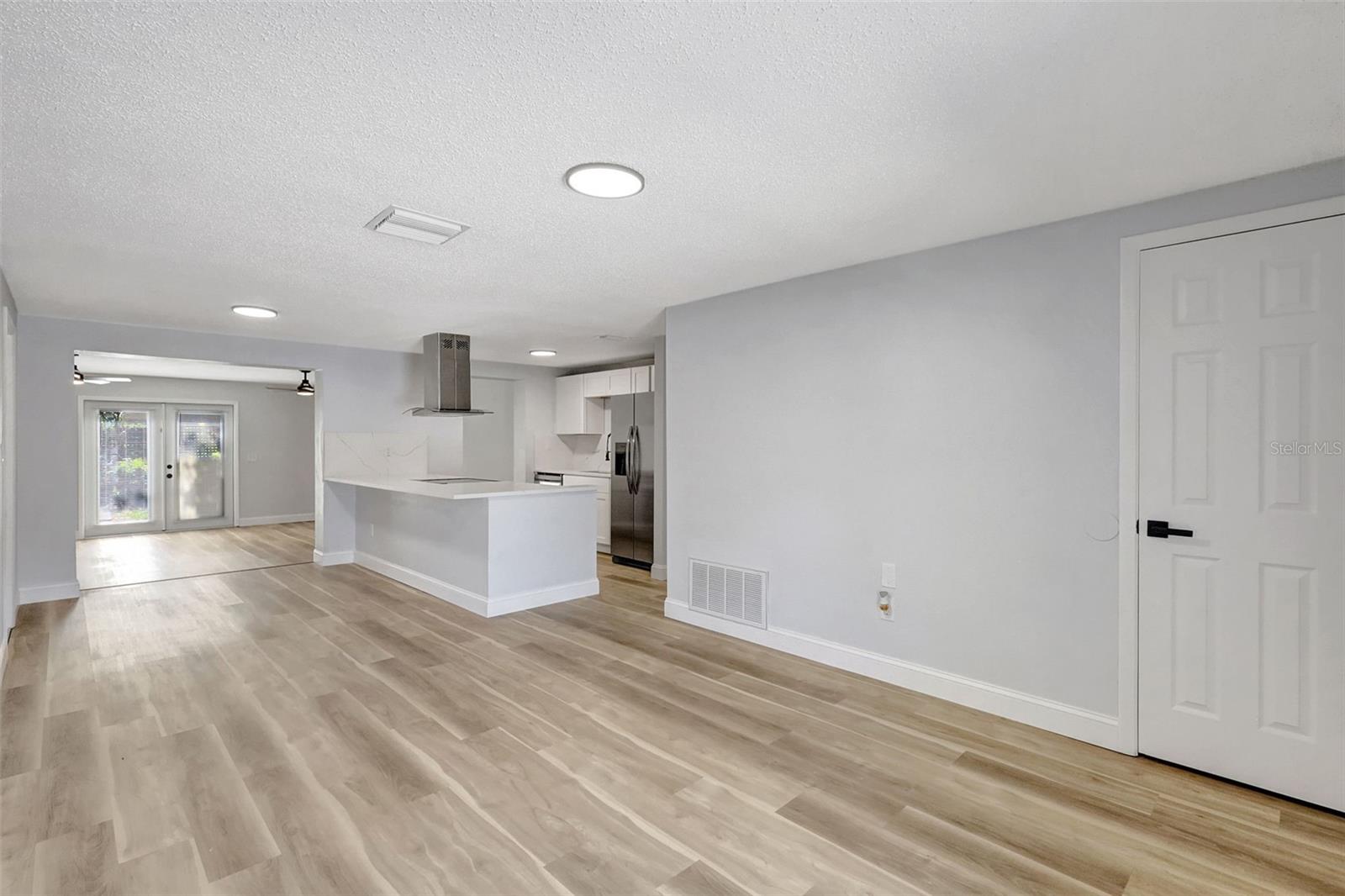 1024 APPLEWOOD DR, CLEARWATER, FL, 33759