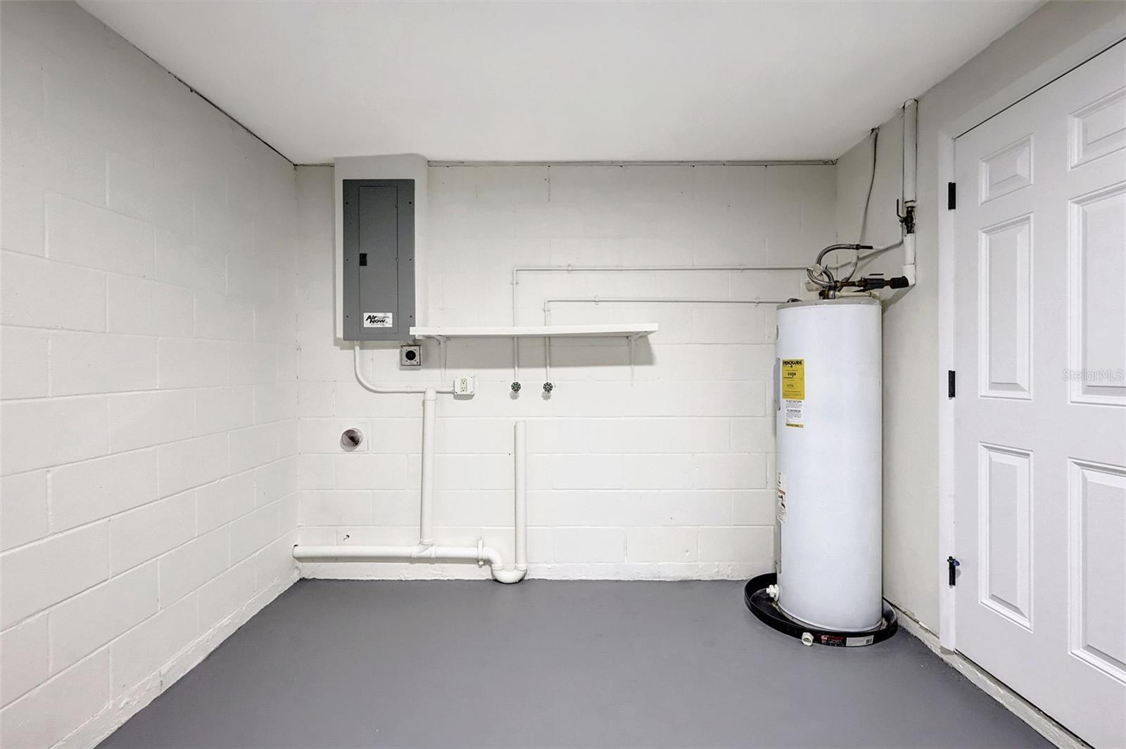 1024 APPLEWOOD DR, CLEARWATER, FL, 33759