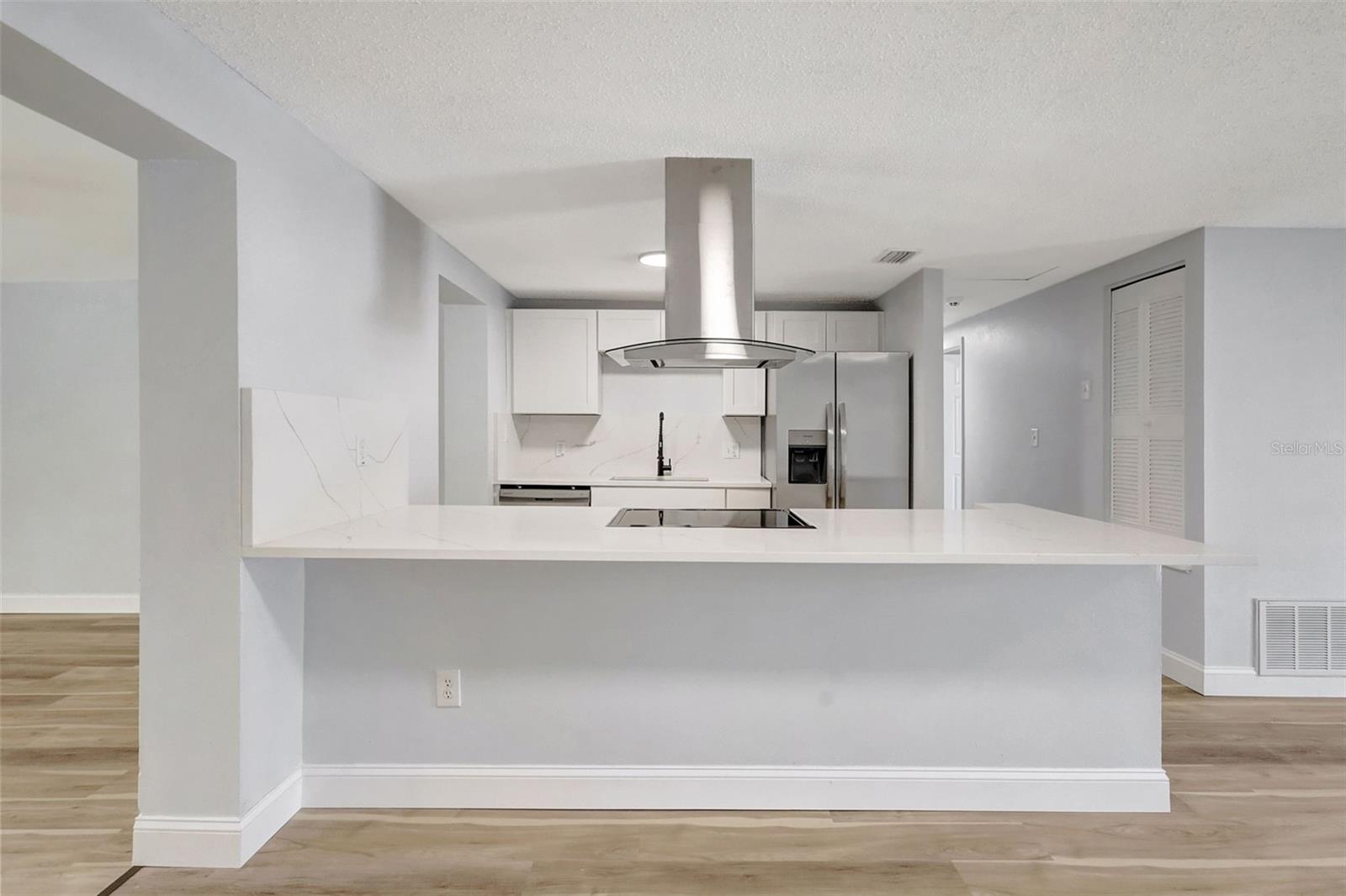 1024 APPLEWOOD DR, CLEARWATER, FL, 33759