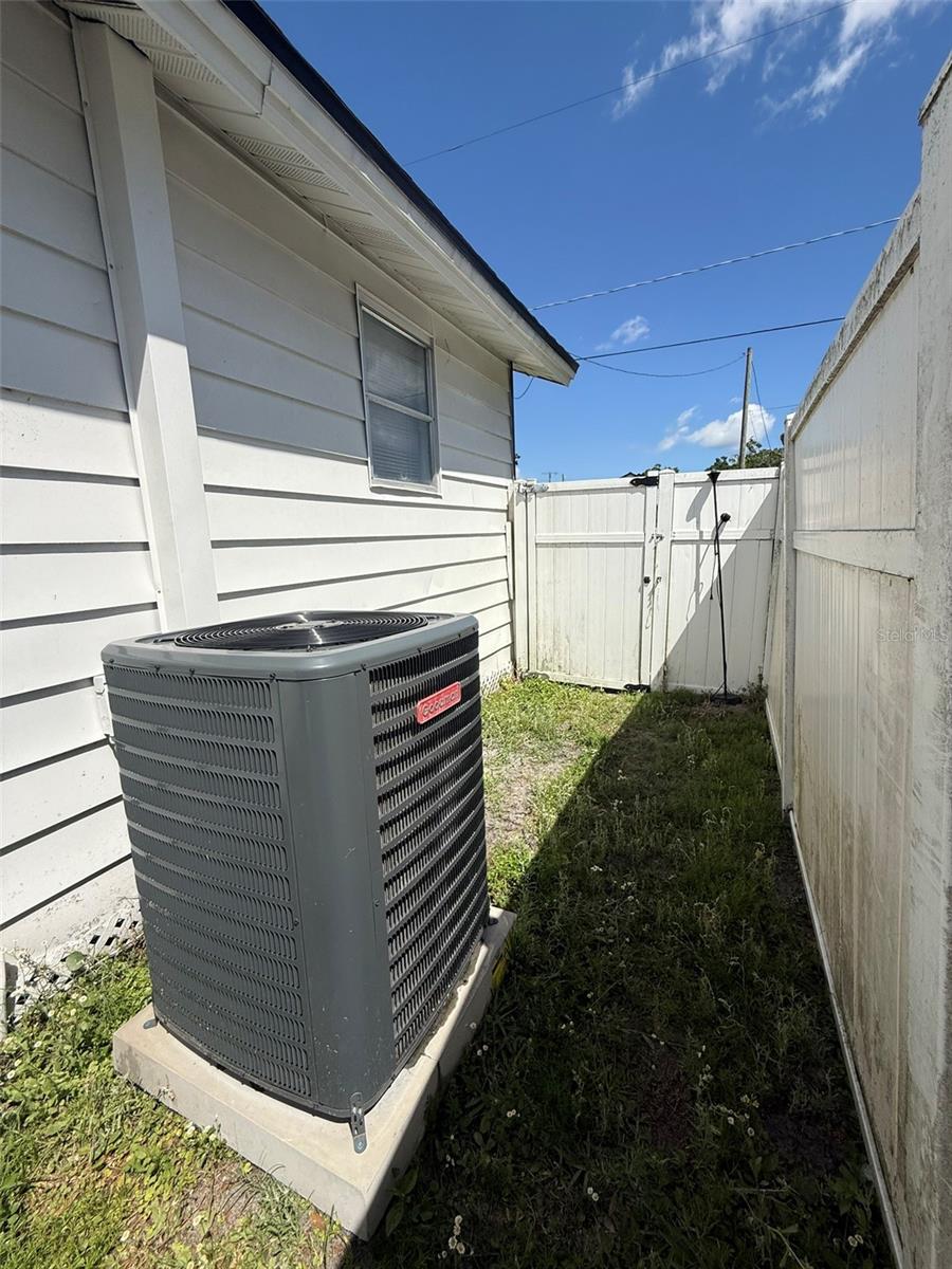 1318 W BROAD ST, TAMPA, FL, 33604