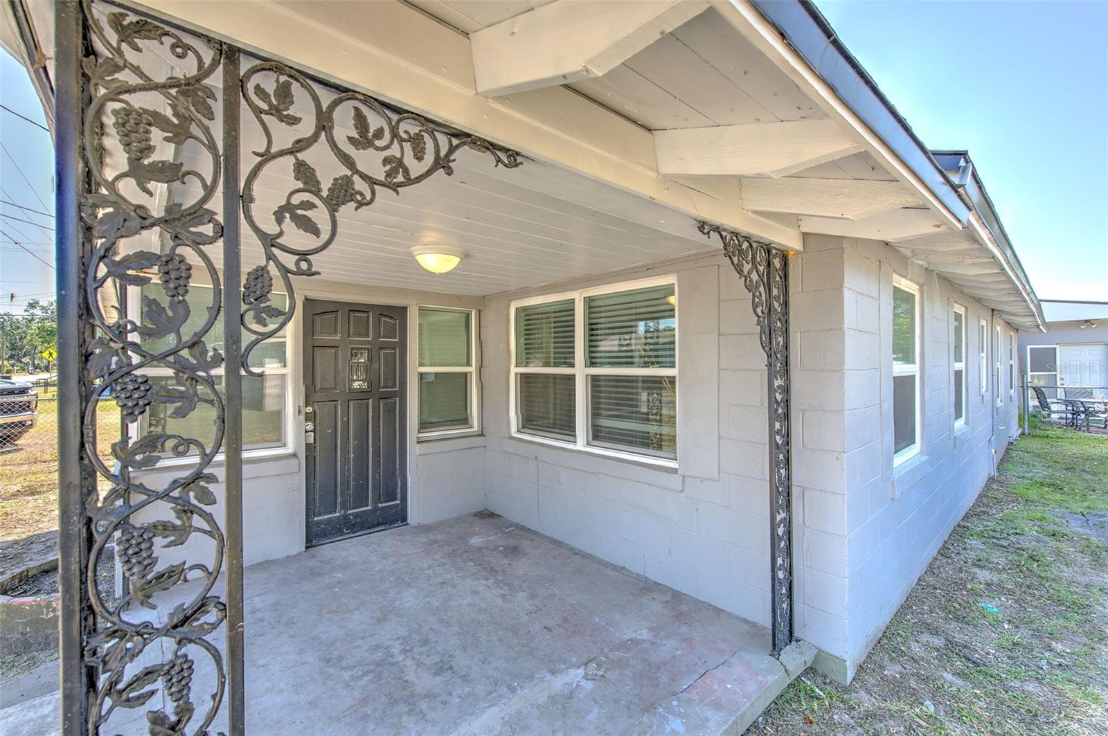 905 W BALL ST, PLANT CITY, FL, 33563