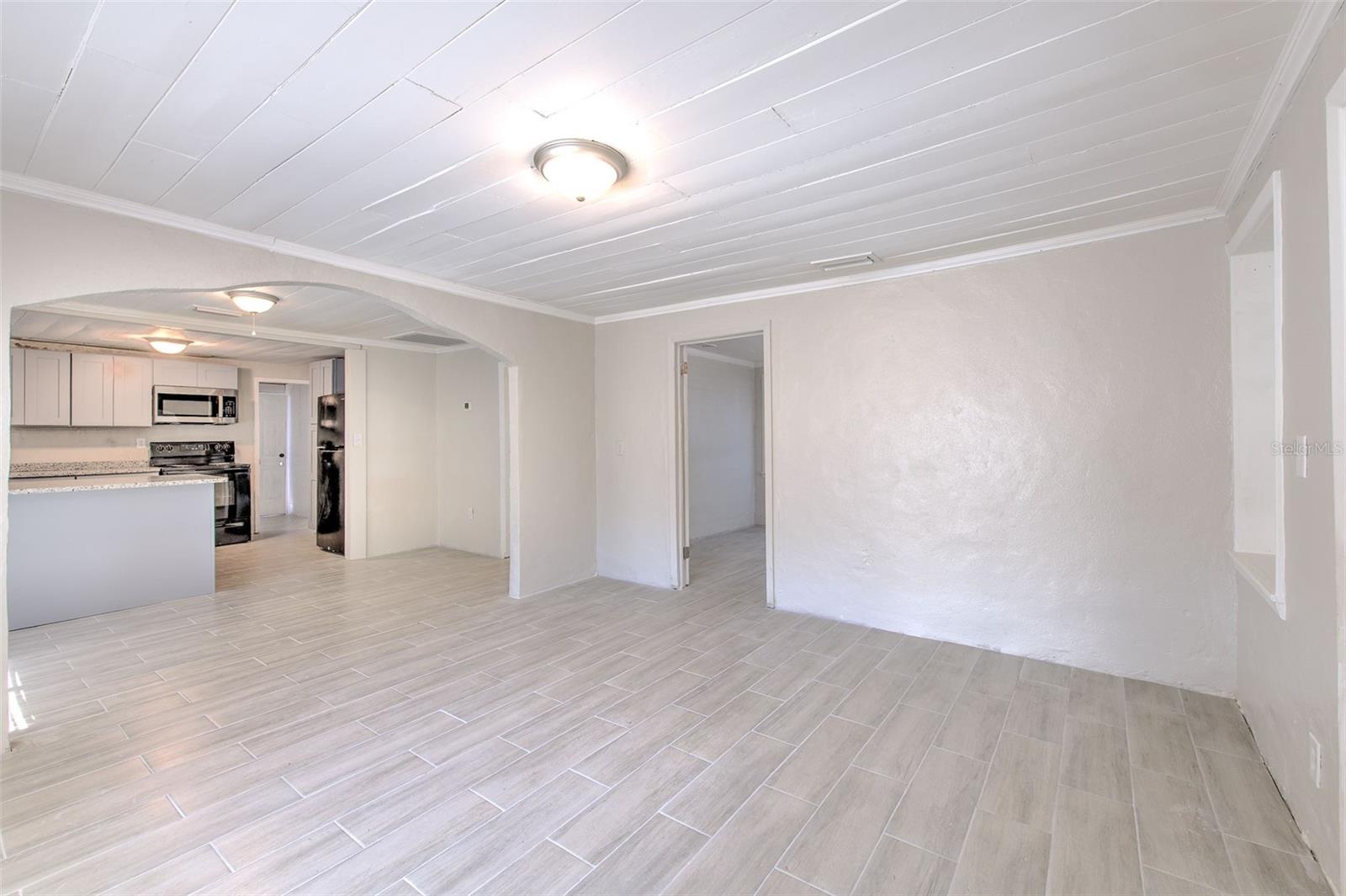 905 W BALL ST, PLANT CITY, FL, 33563