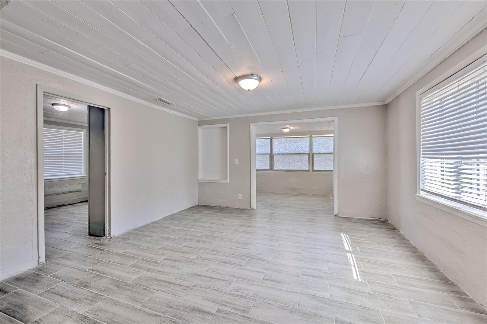 905 W BALL ST, PLANT CITY, FL, 33563