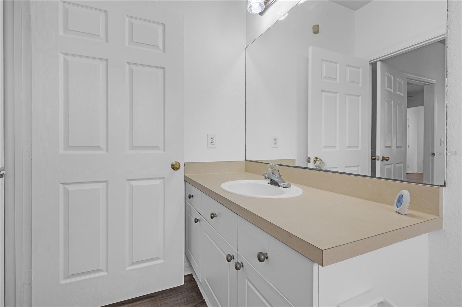 18001 RICHMOND PLACE DR #1017, TAMPA, FL, 33647