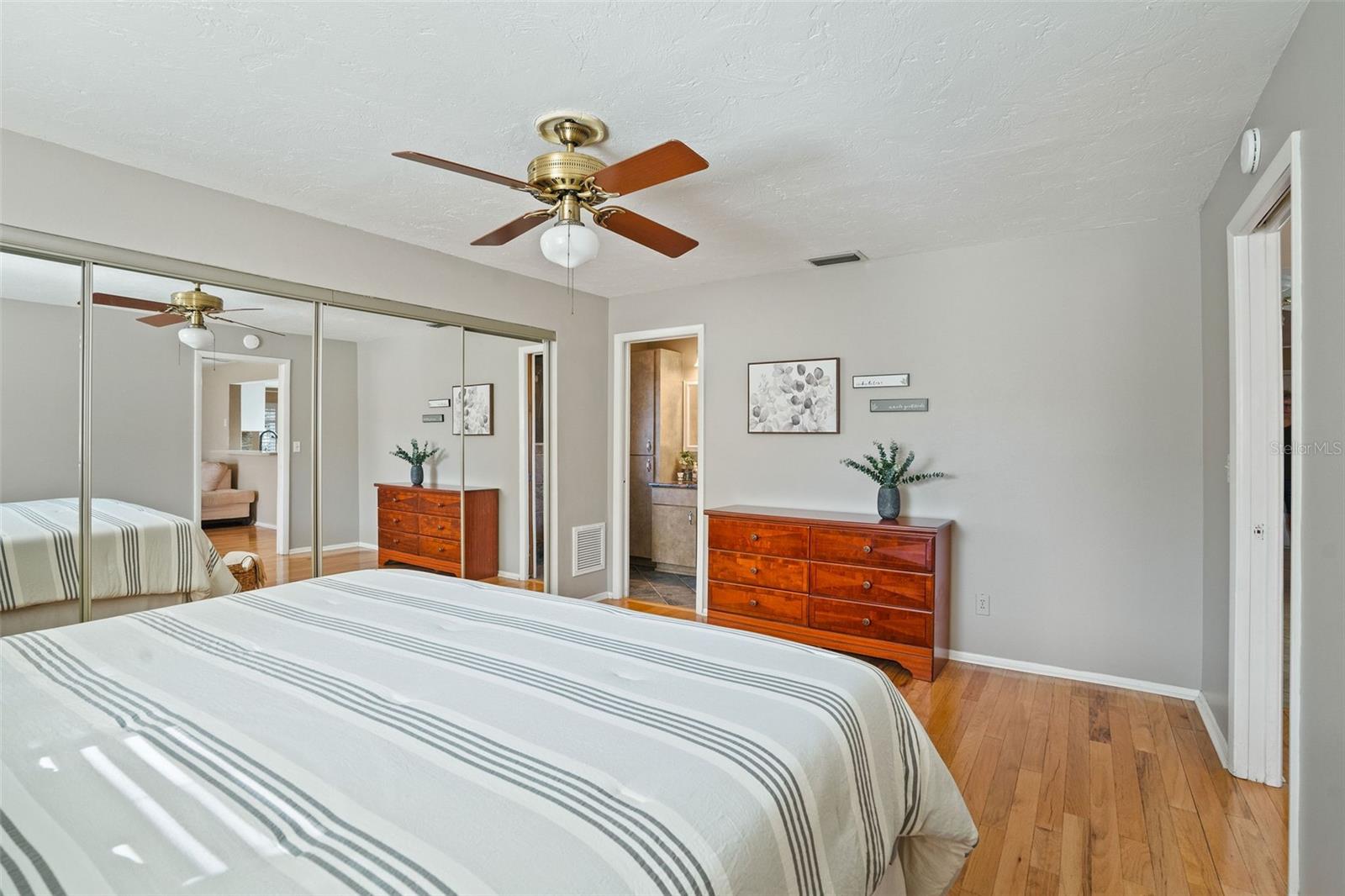 8763 MATTHEW ST, SEMINOLE, FL, 33772