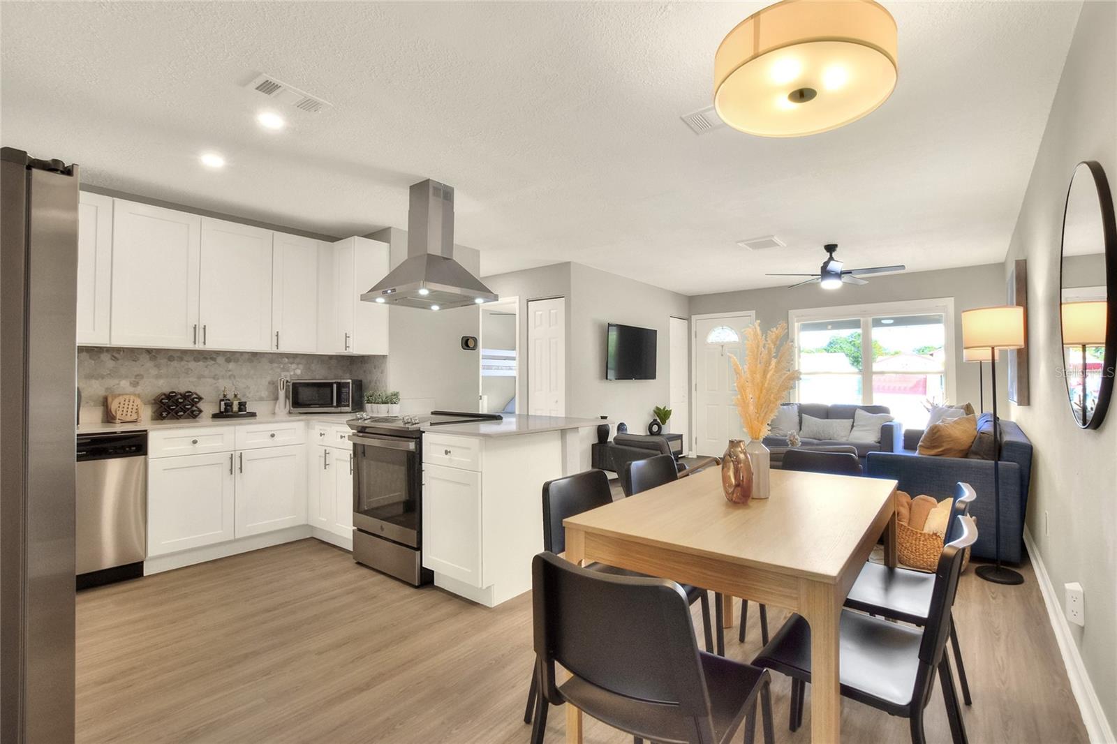 13032 CUMBERLAND DR, LARGO, FL, 33773