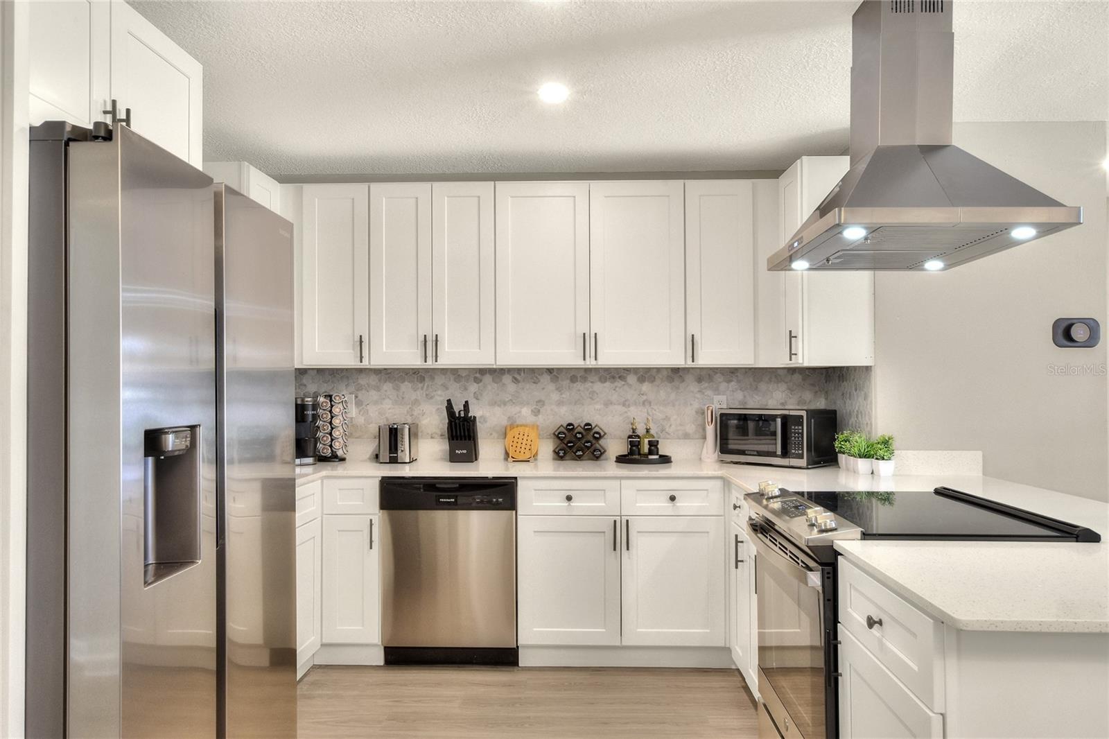 13032 CUMBERLAND DR, LARGO, FL, 33773