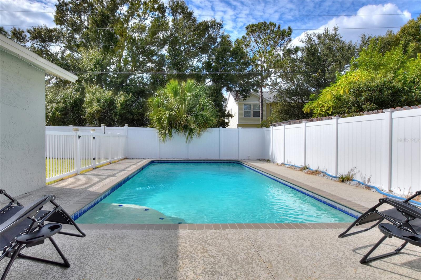 13032 CUMBERLAND DR, LARGO, FL, 33773