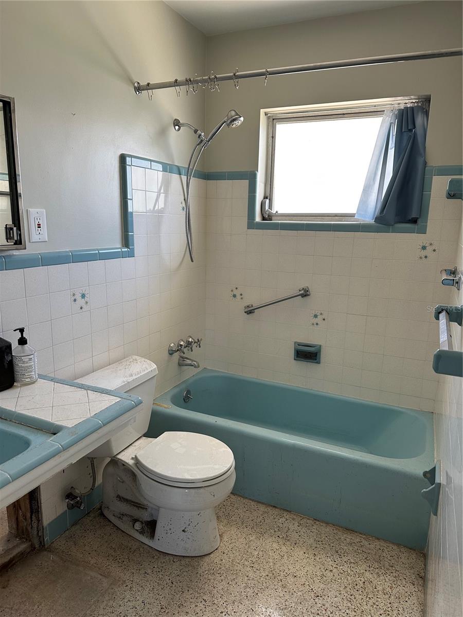 302 161ST AVE, REDINGTON BEACH, FL, 33708