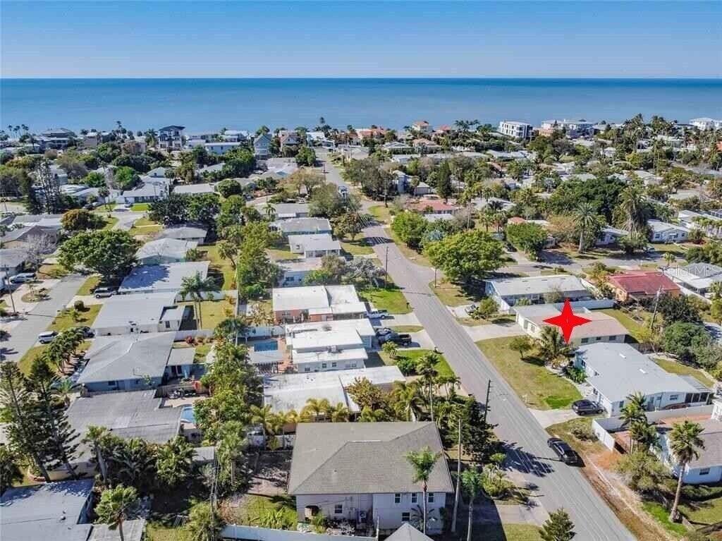 302 161ST AVE, REDINGTON BEACH, FL, 33708