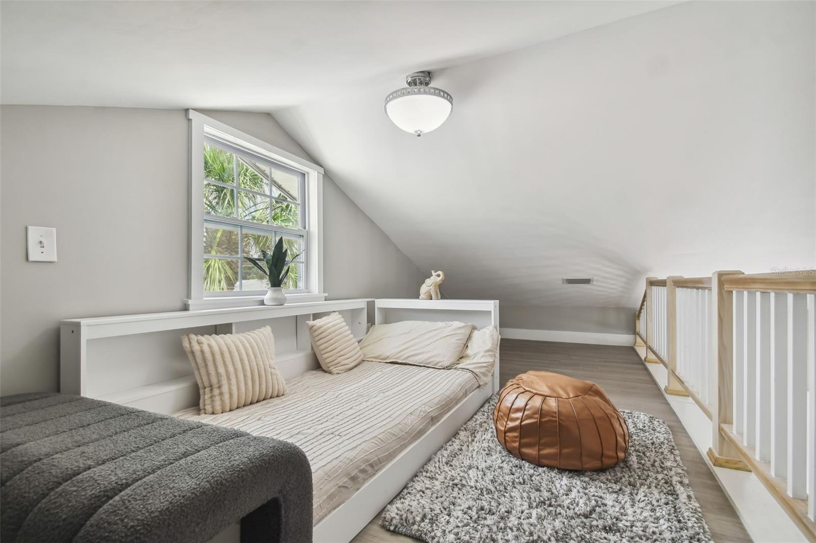 2704 W MAIN ST, TAMPA, FL, 33607