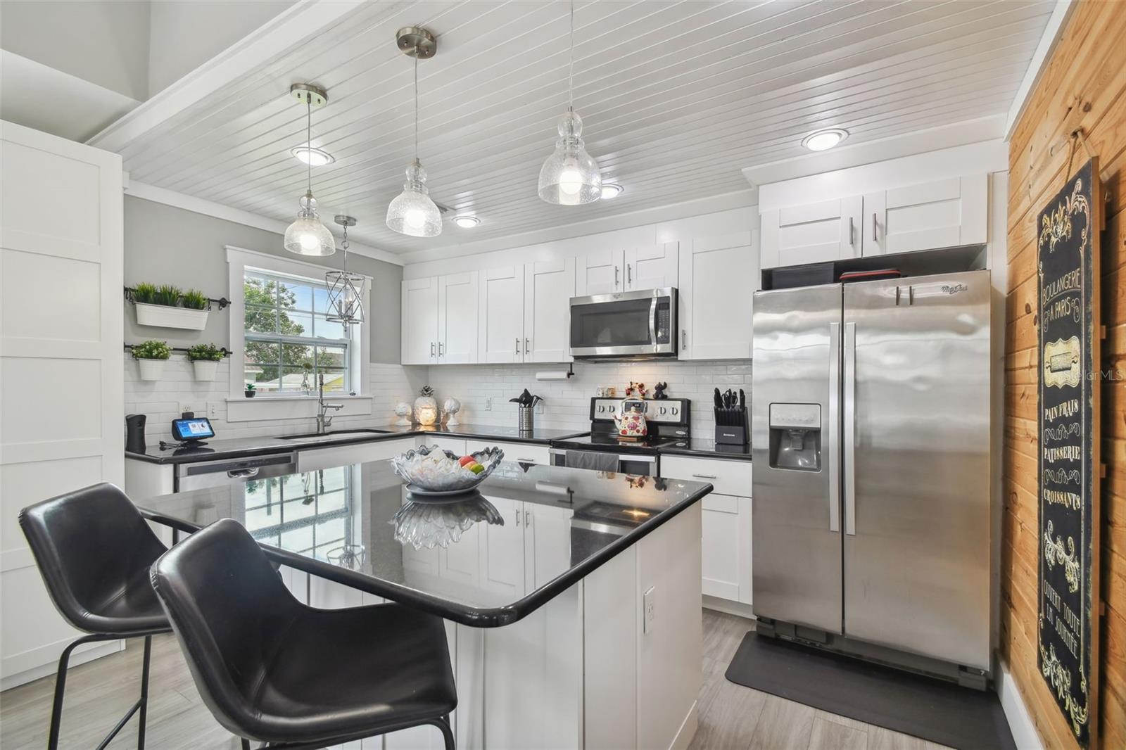 2704 W MAIN ST, TAMPA, FL, 33607