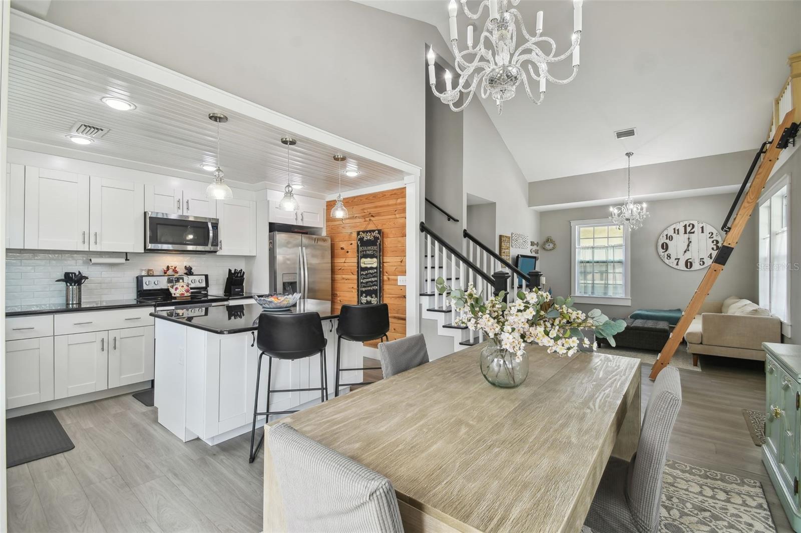 2704 W MAIN ST, TAMPA, FL, 33607