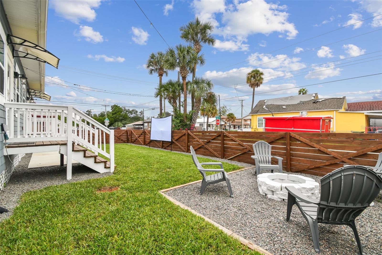 2704 W MAIN ST, TAMPA, FL, 33607