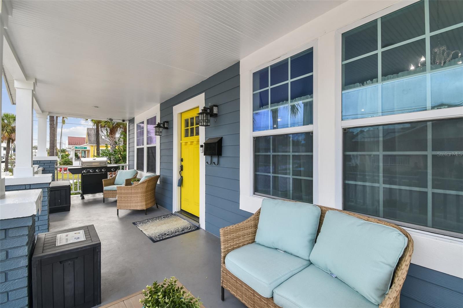 2704 W MAIN ST, TAMPA, FL, 33607