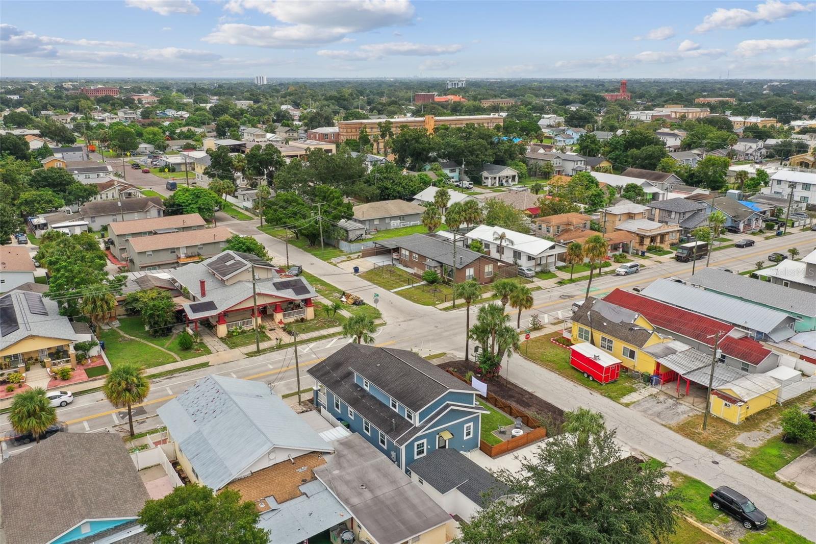 2704 W MAIN ST, TAMPA, FL, 33607