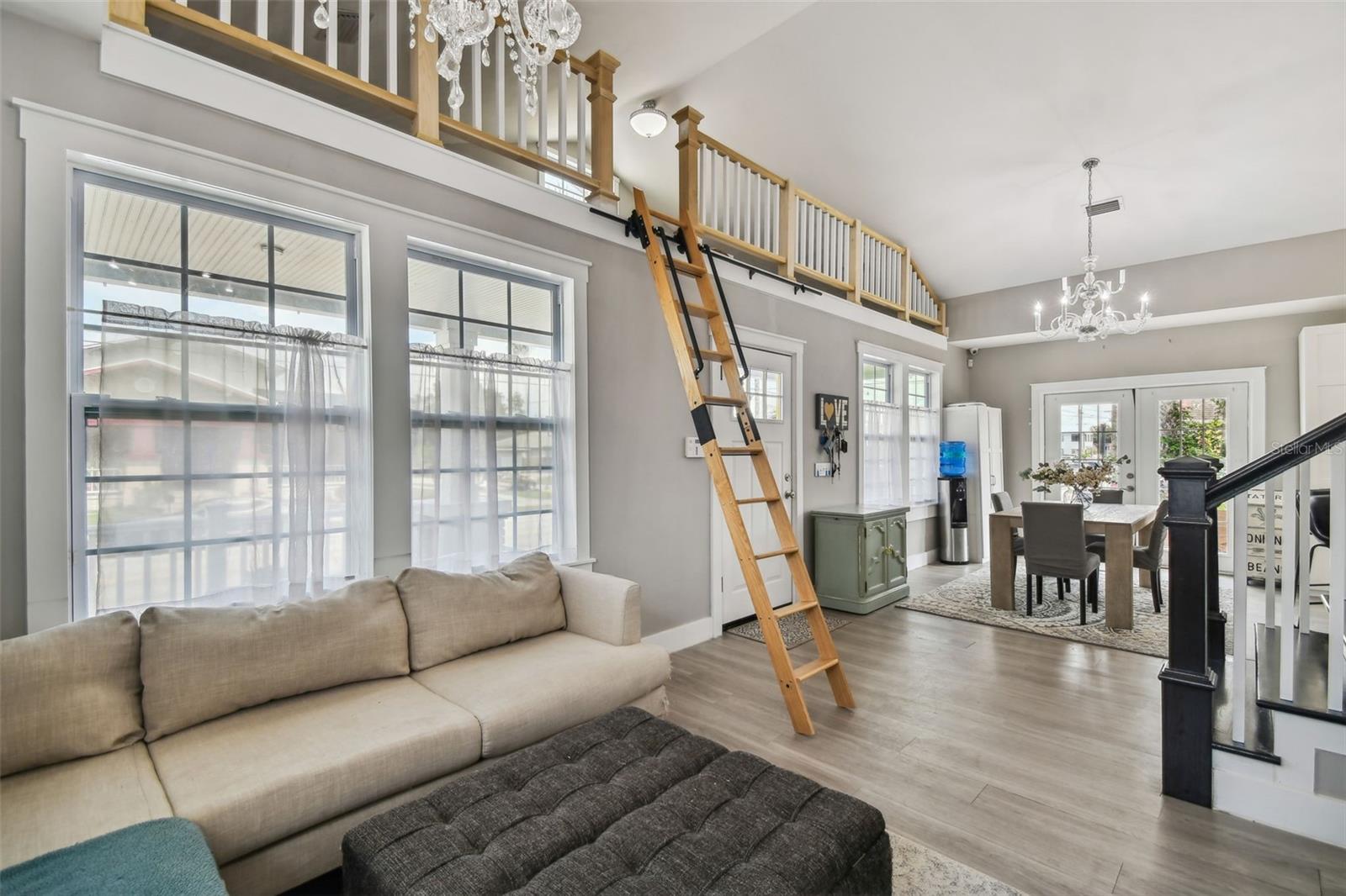 2704 W MAIN ST, TAMPA, FL, 33607