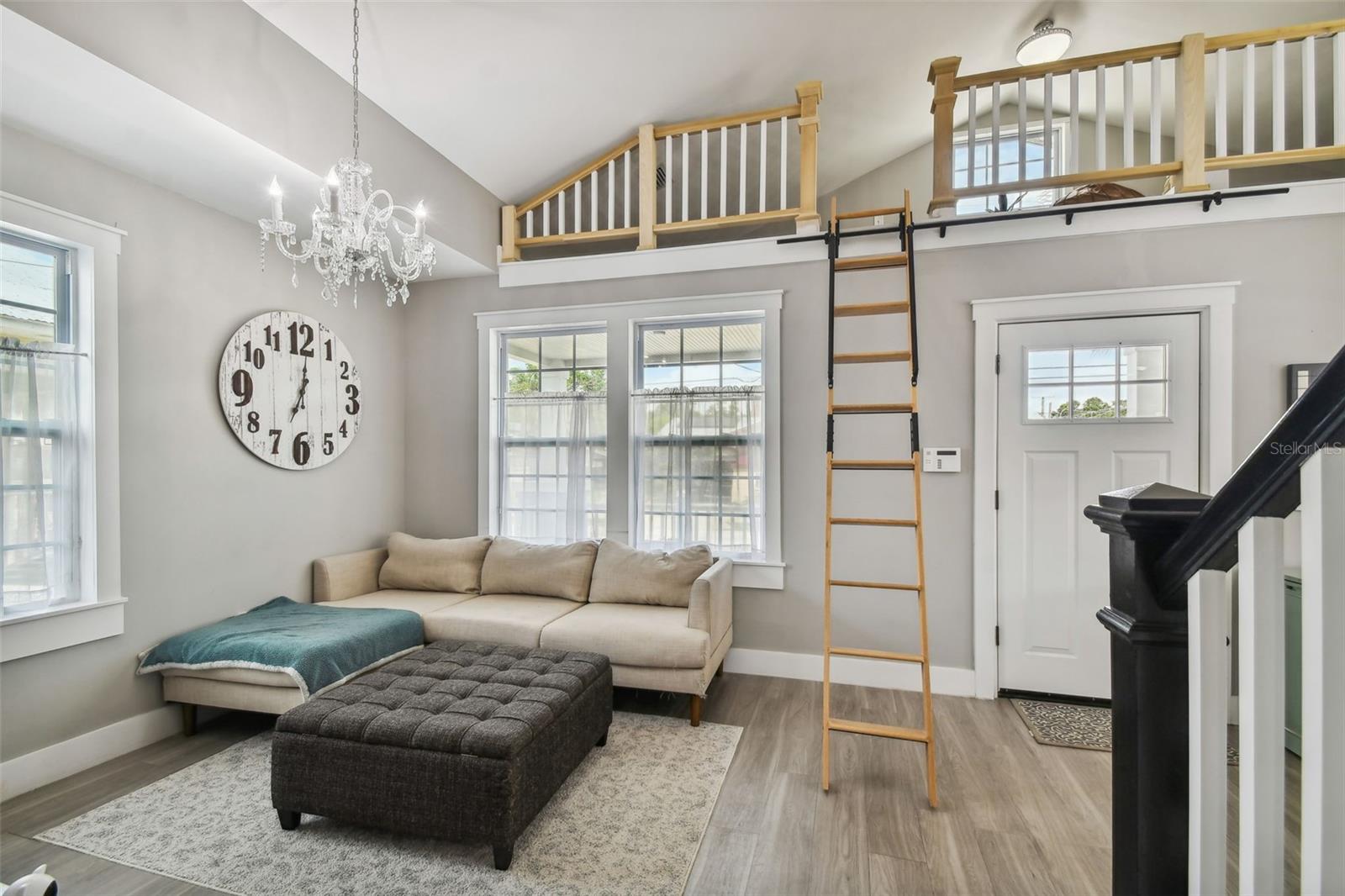 2704 W MAIN ST, TAMPA, FL, 33607