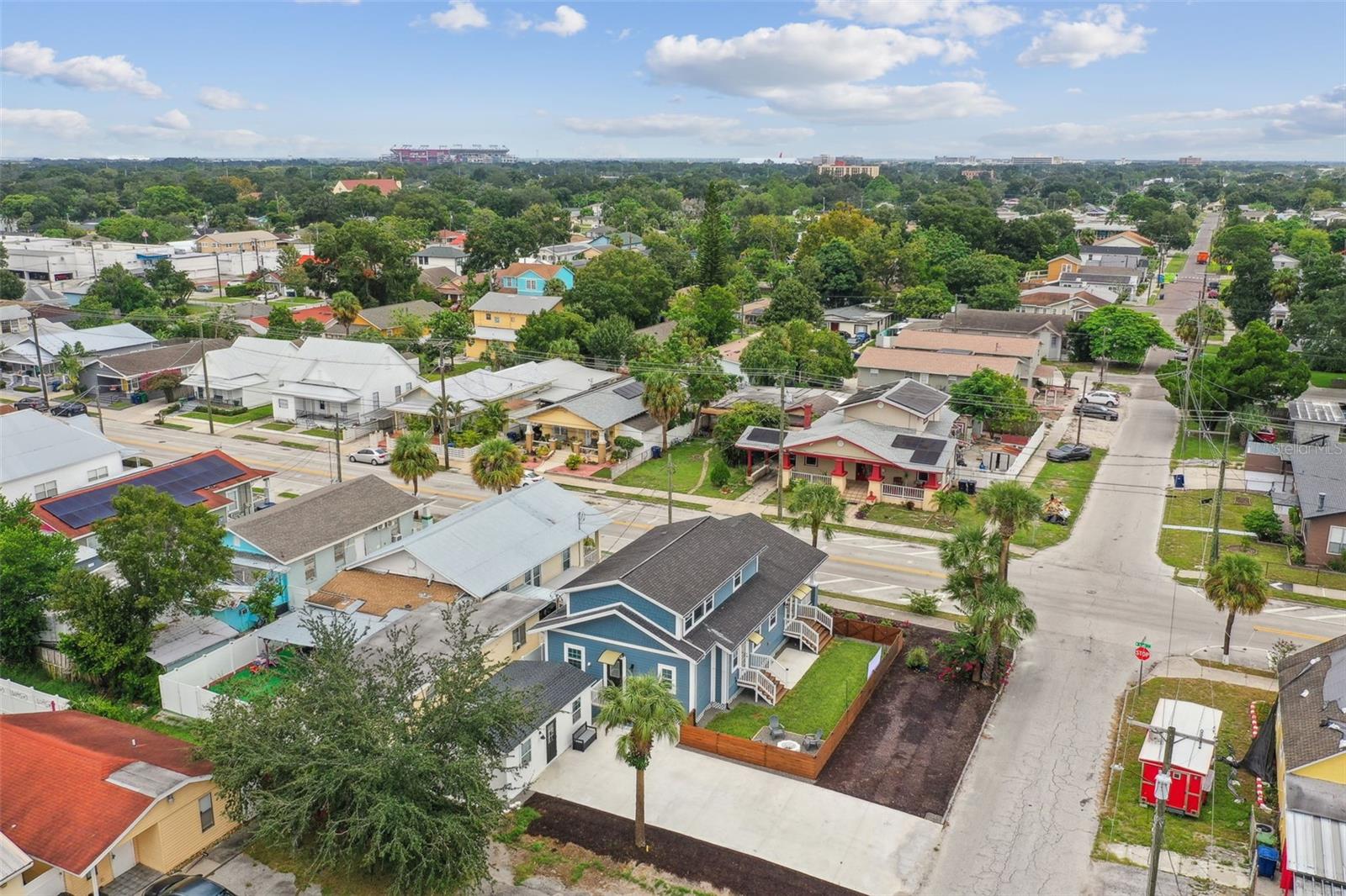 2704 W MAIN ST, TAMPA, FL, 33607