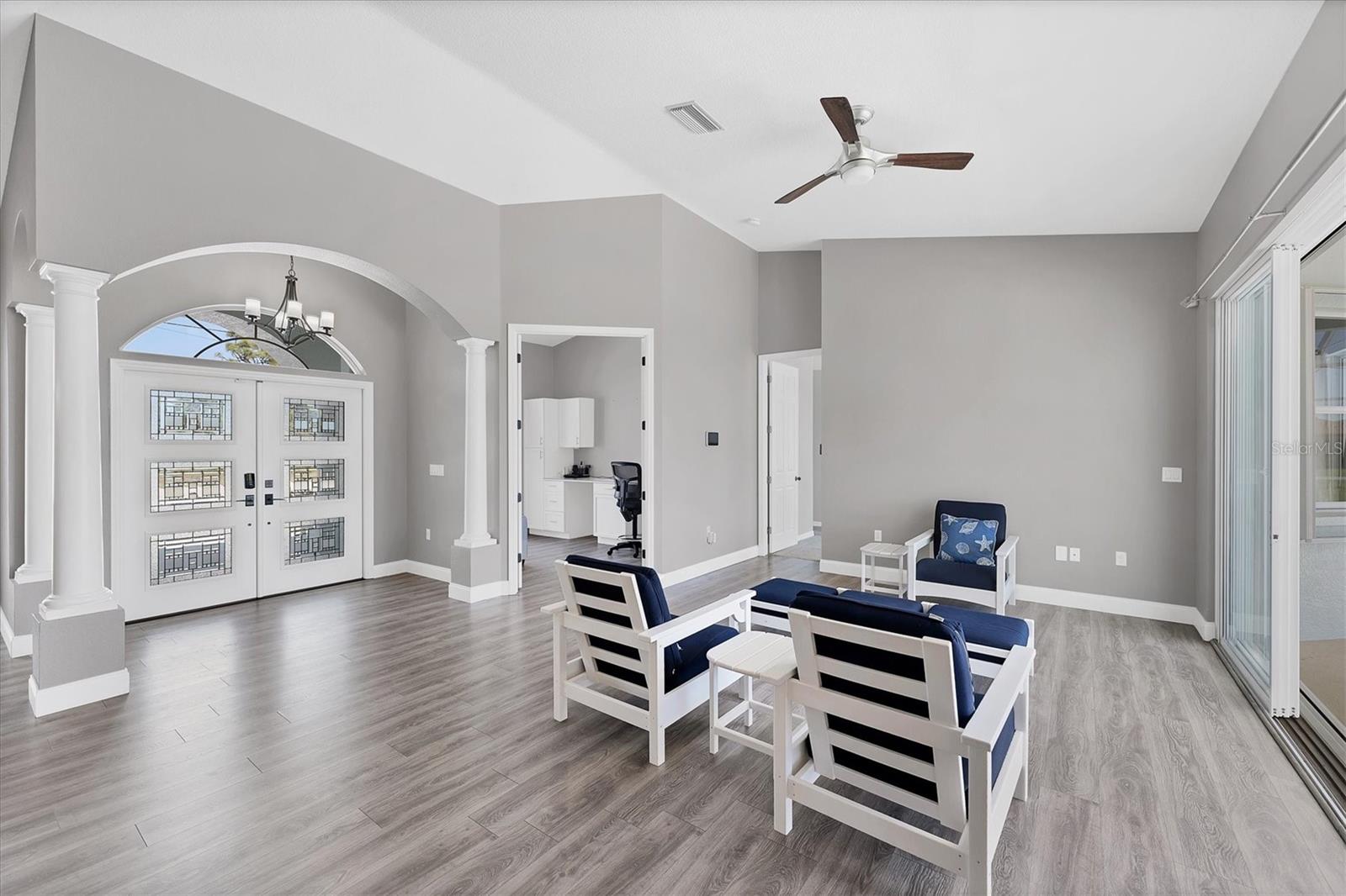 39 FAIRWAY RD, ROTONDA WEST, FL, 33947