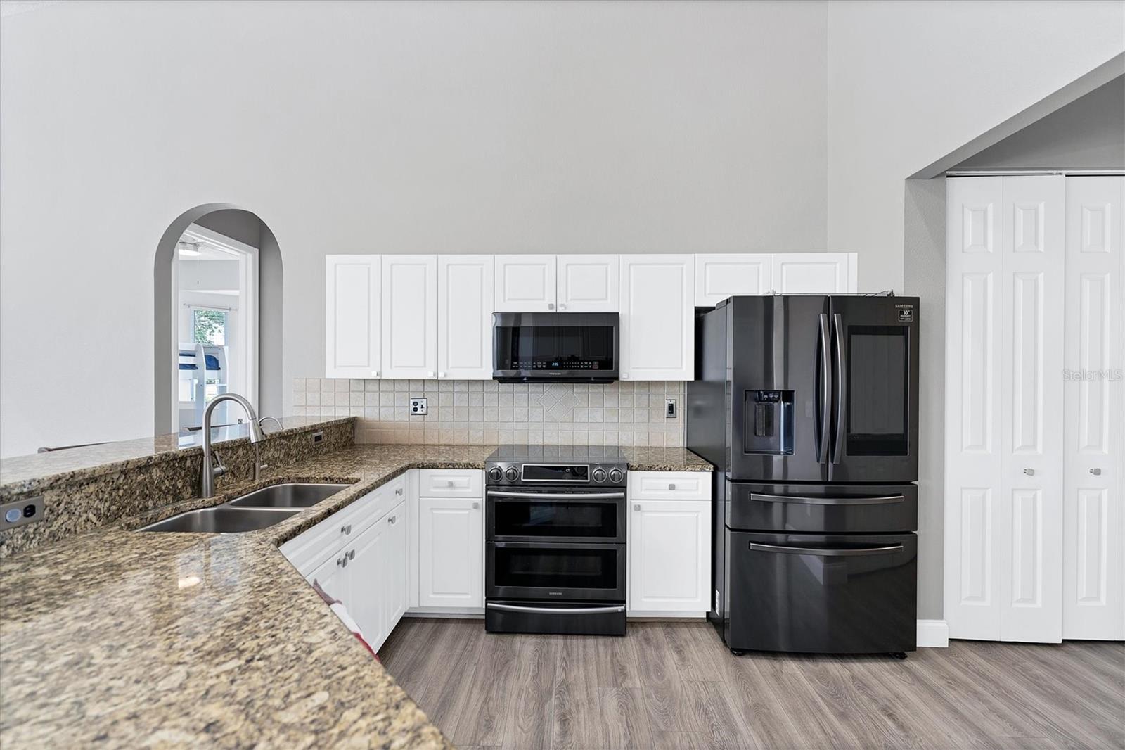 39 FAIRWAY RD, ROTONDA WEST, FL, 33947